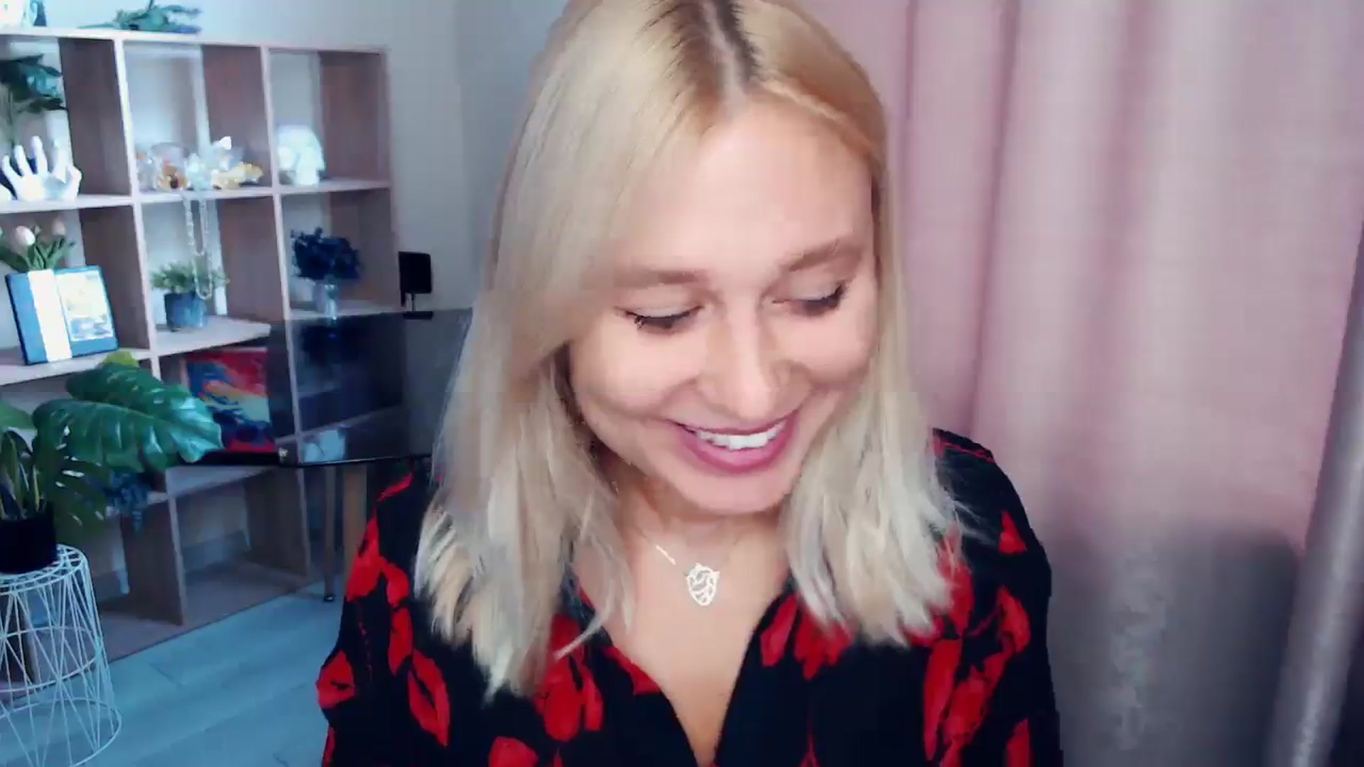 Gallery image thumbnail from Kukla_kolduna's myfreecams stream on, 10/11/2025, 06:45 image 8 of 20