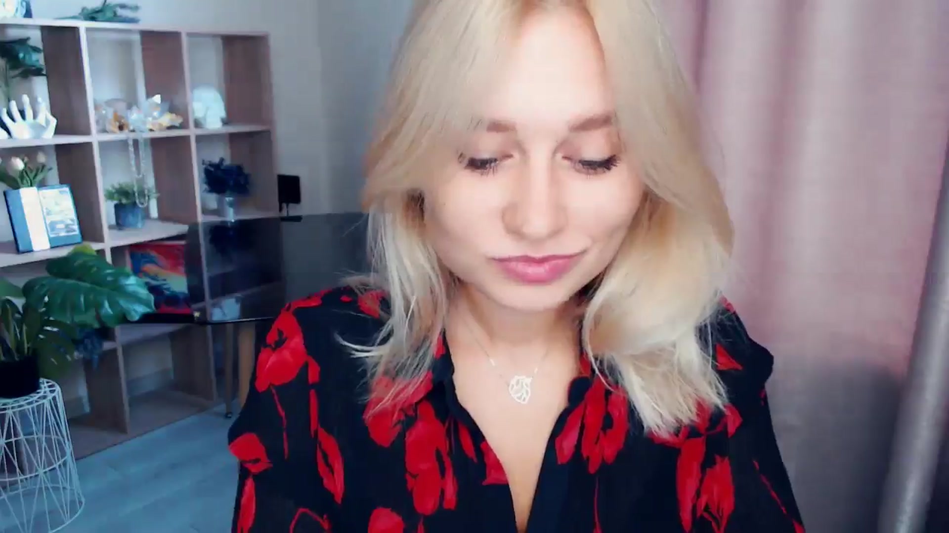 Gallery image thumbnail from Kukla_kolduna's myfreecams stream on, 10/11/2025, 06:45 image 12 of 20