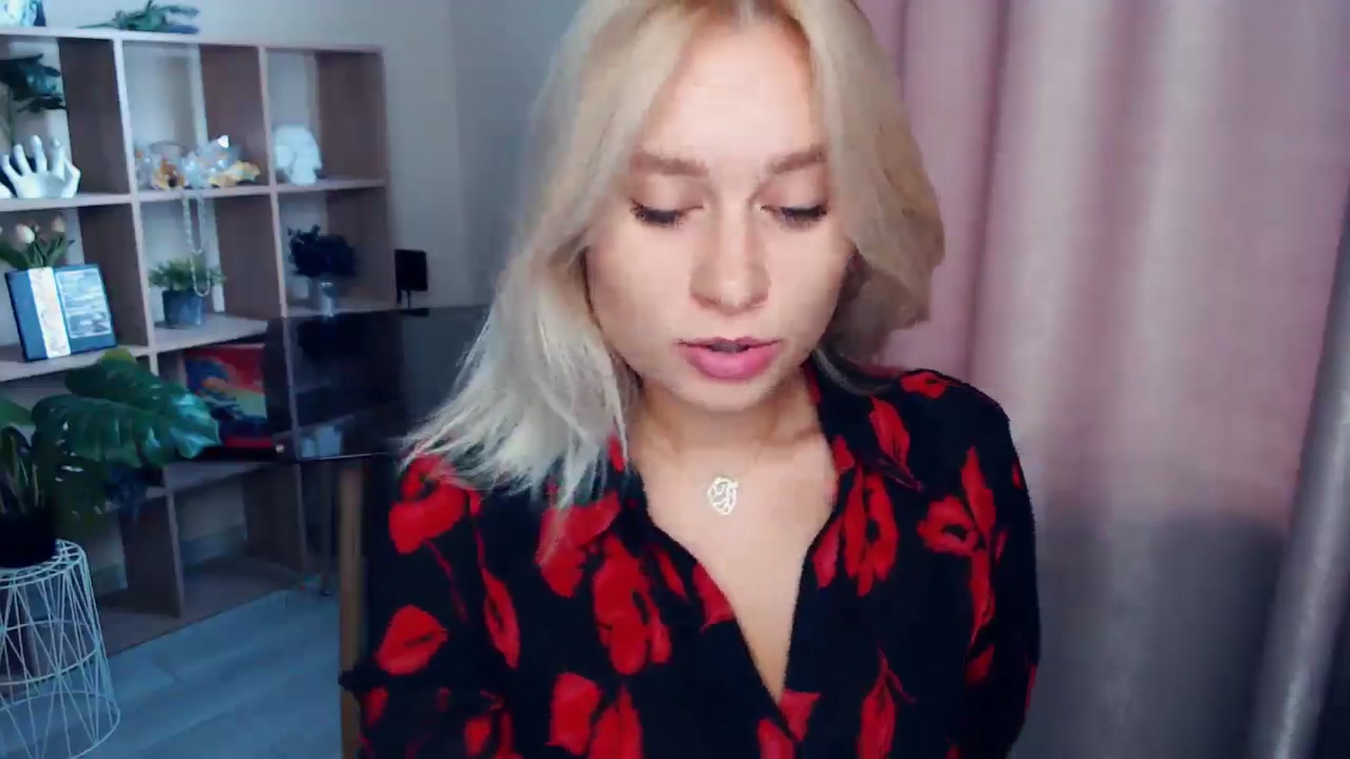 Gallery image thumbnail from Kukla_kolduna's myfreecams stream on, 10/11/2025, 06:45 image 15 of 20