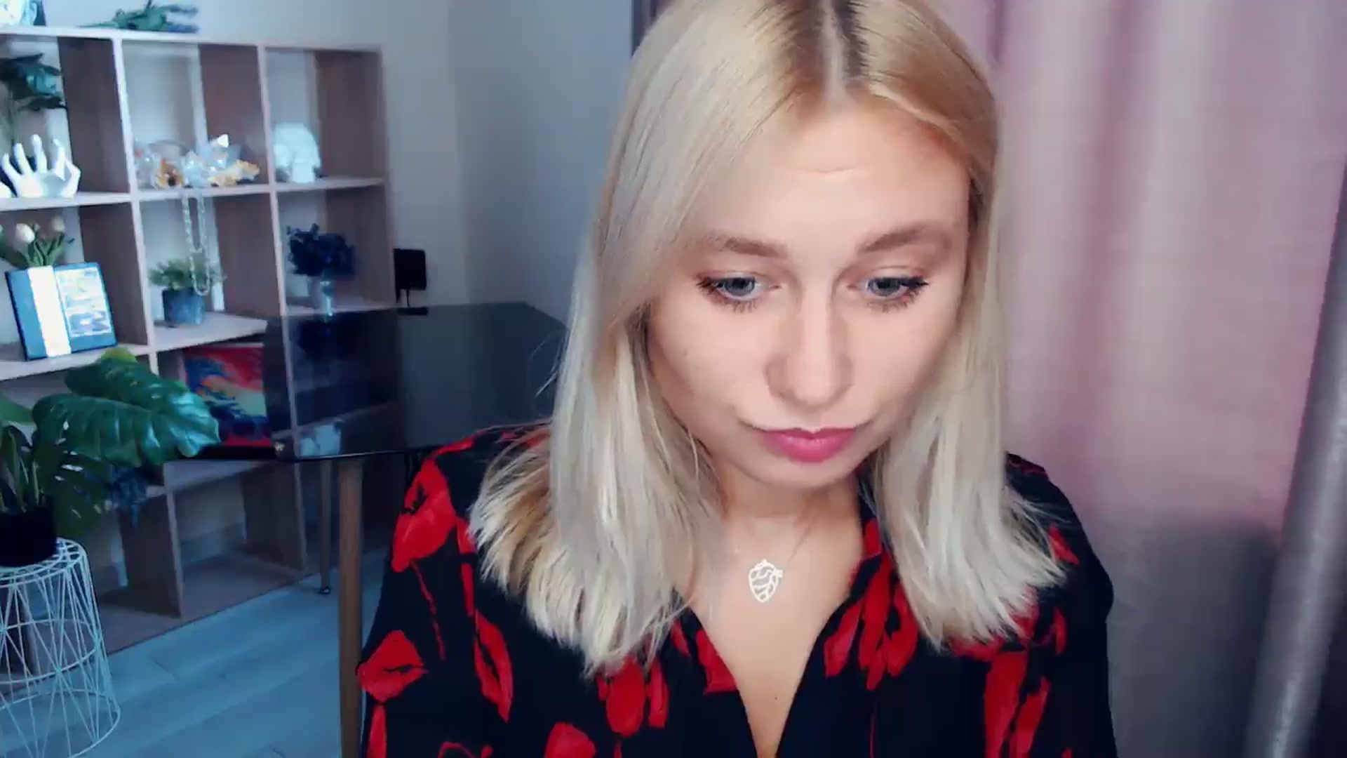Gallery image thumbnail from Kukla_kolduna's myfreecams stream on, 10/11/2025, 06:45 image 7 of 20