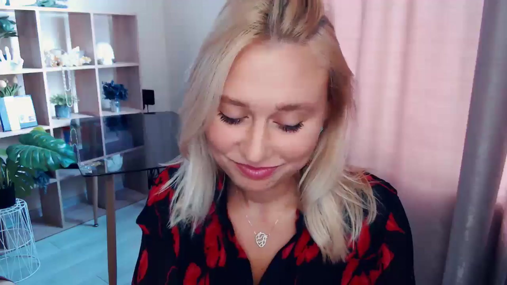 Gallery image thumbnail from Kukla_kolduna's myfreecams stream on, 10/11/2025, 10:53 image 7 of 20