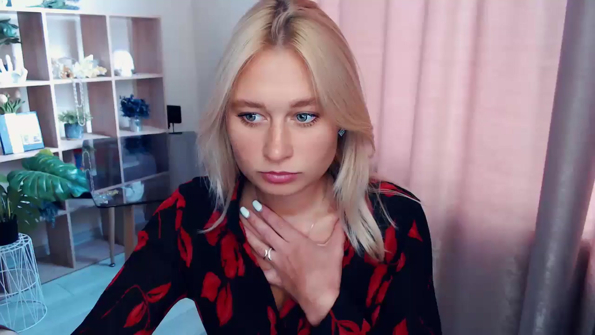Gallery image thumbnail from Kukla_kolduna's myfreecams stream on, 10/11/2025, 10:53 image 1 of 20