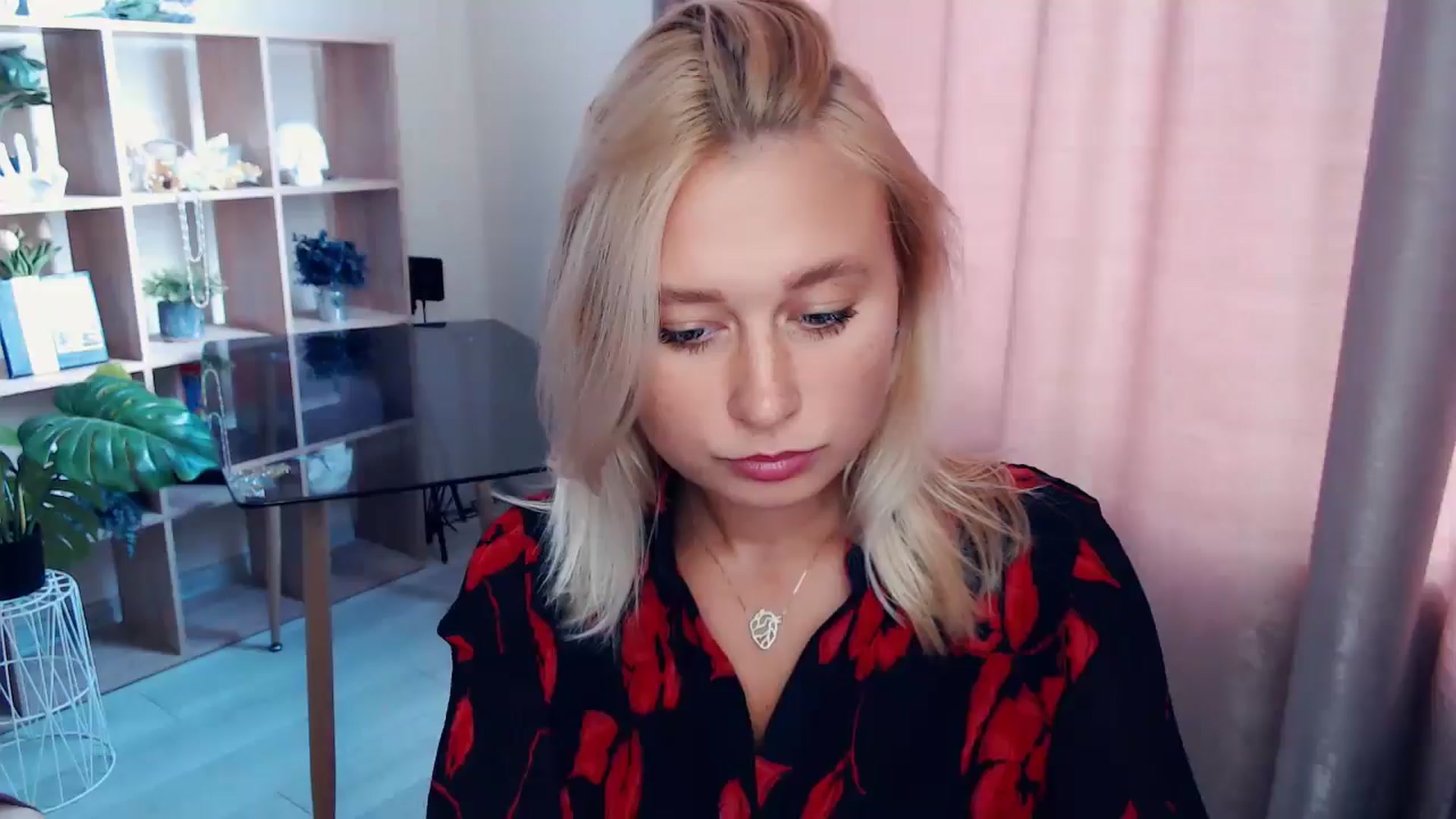 Gallery image thumbnail from Kukla_kolduna's myfreecams stream on, 10/11/2025, 10:53 image 9 of 20