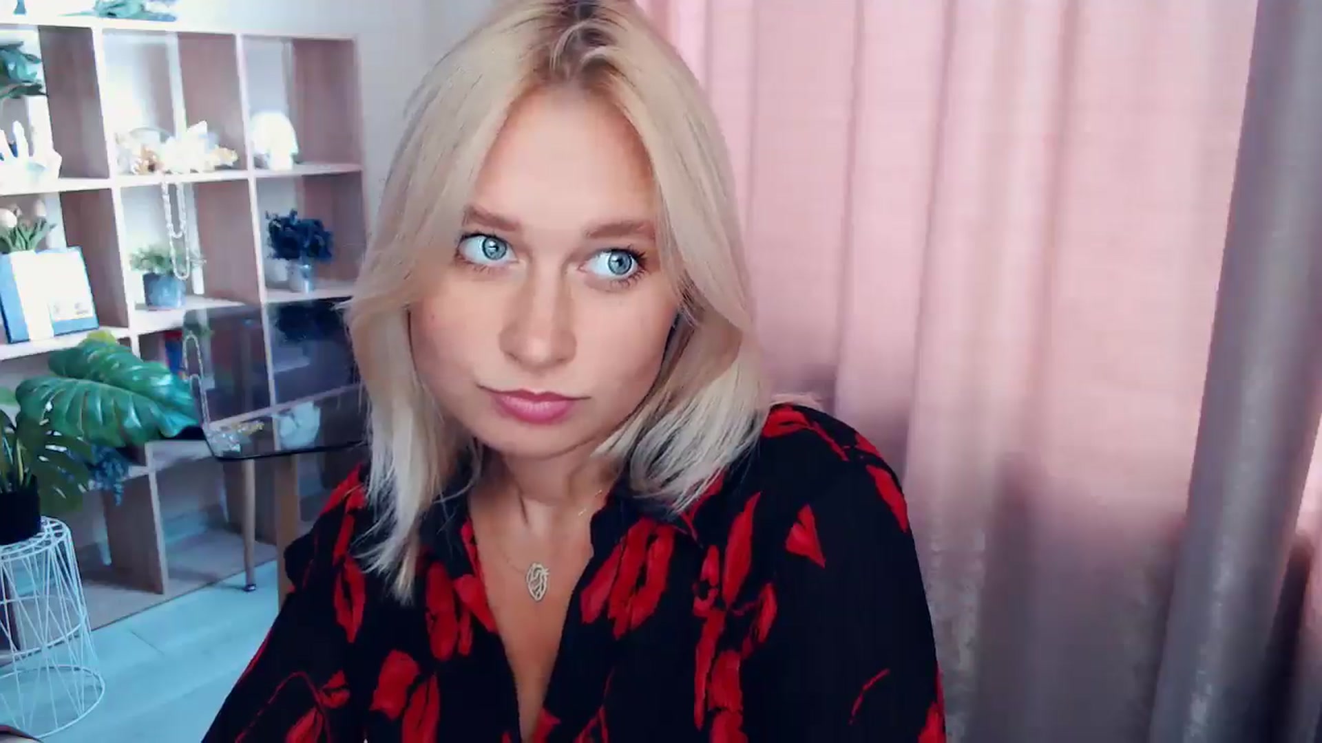 Gallery image thumbnail from Kukla_kolduna's myfreecams stream on, 10/11/2025, 10:53 image 18 of 20