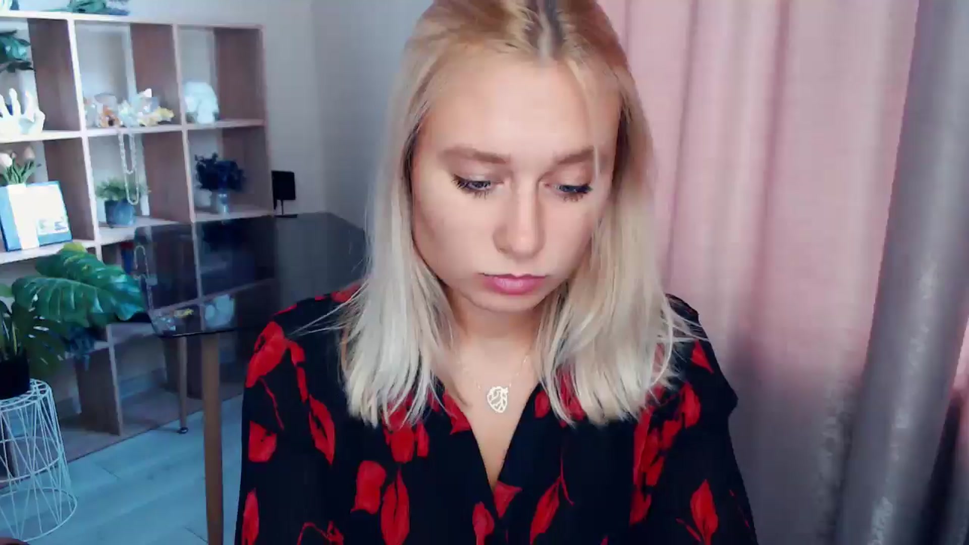 Gallery image thumbnail from Kukla_kolduna's myfreecams stream on, 10/11/2025, 11:43 image 3 of 20