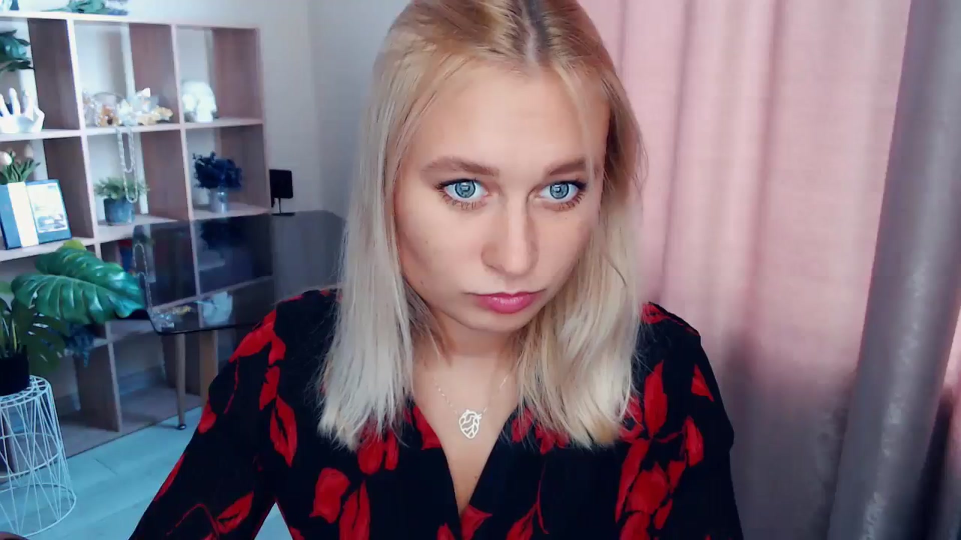 Gallery image thumbnail from Kukla_kolduna's myfreecams stream on, 10/11/2025, 11:43 image 19 of 20