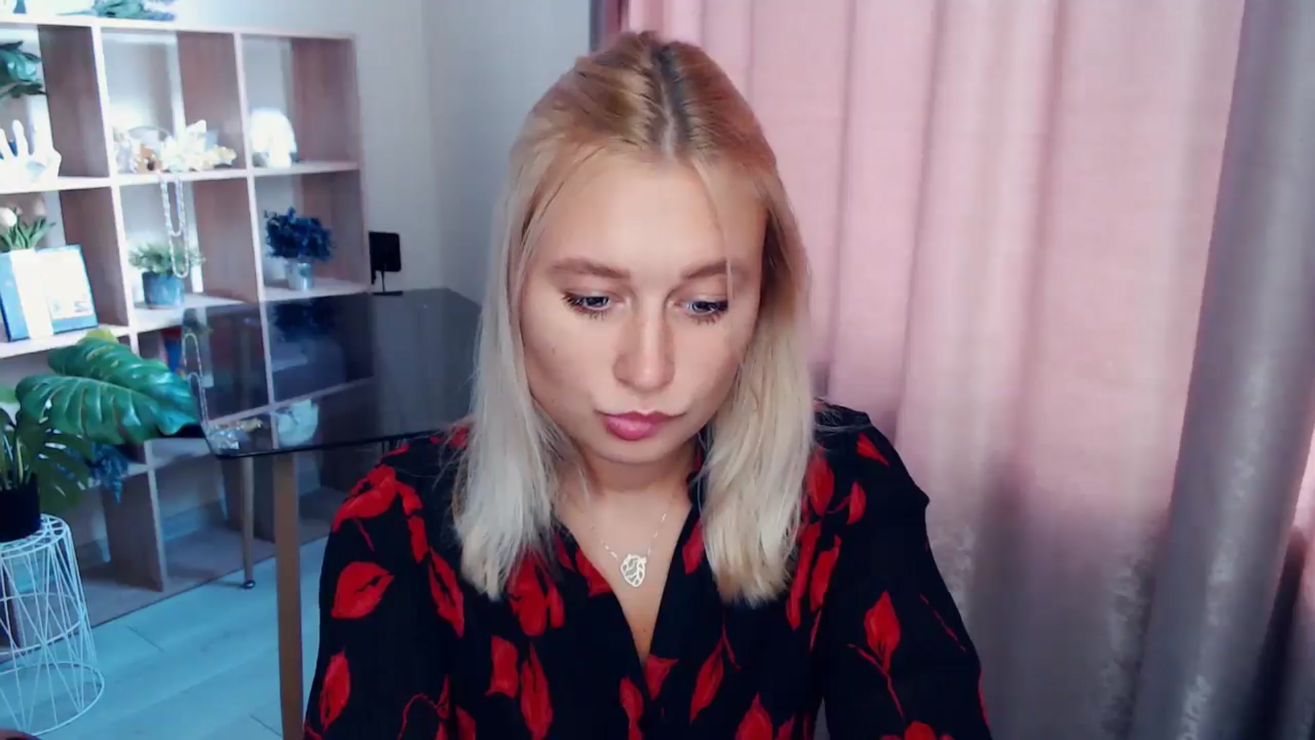 Gallery image thumbnail from Kukla_kolduna's myfreecams stream on, 10/11/2025, 11:43 image 10 of 20