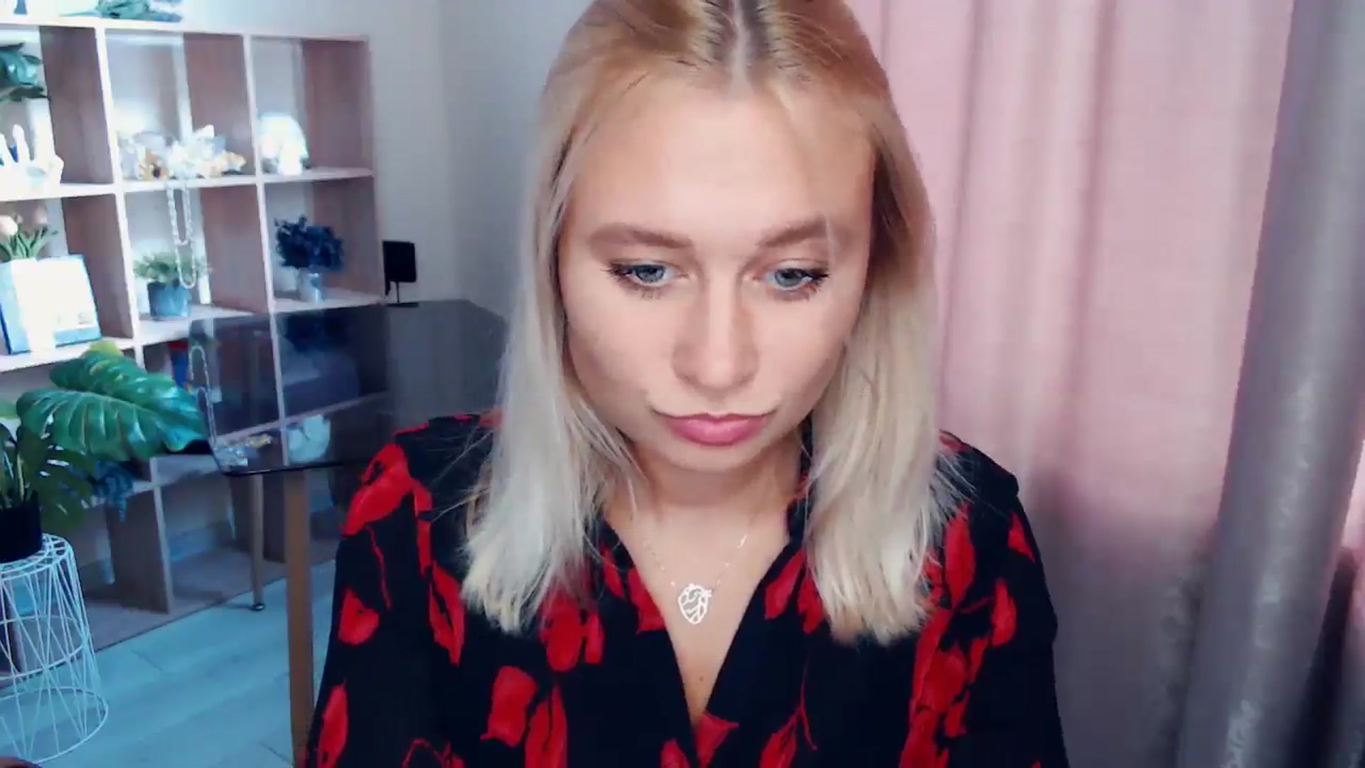 Gallery image thumbnail from Kukla_kolduna's myfreecams stream on, 10/11/2025, 11:43 image 8 of 20