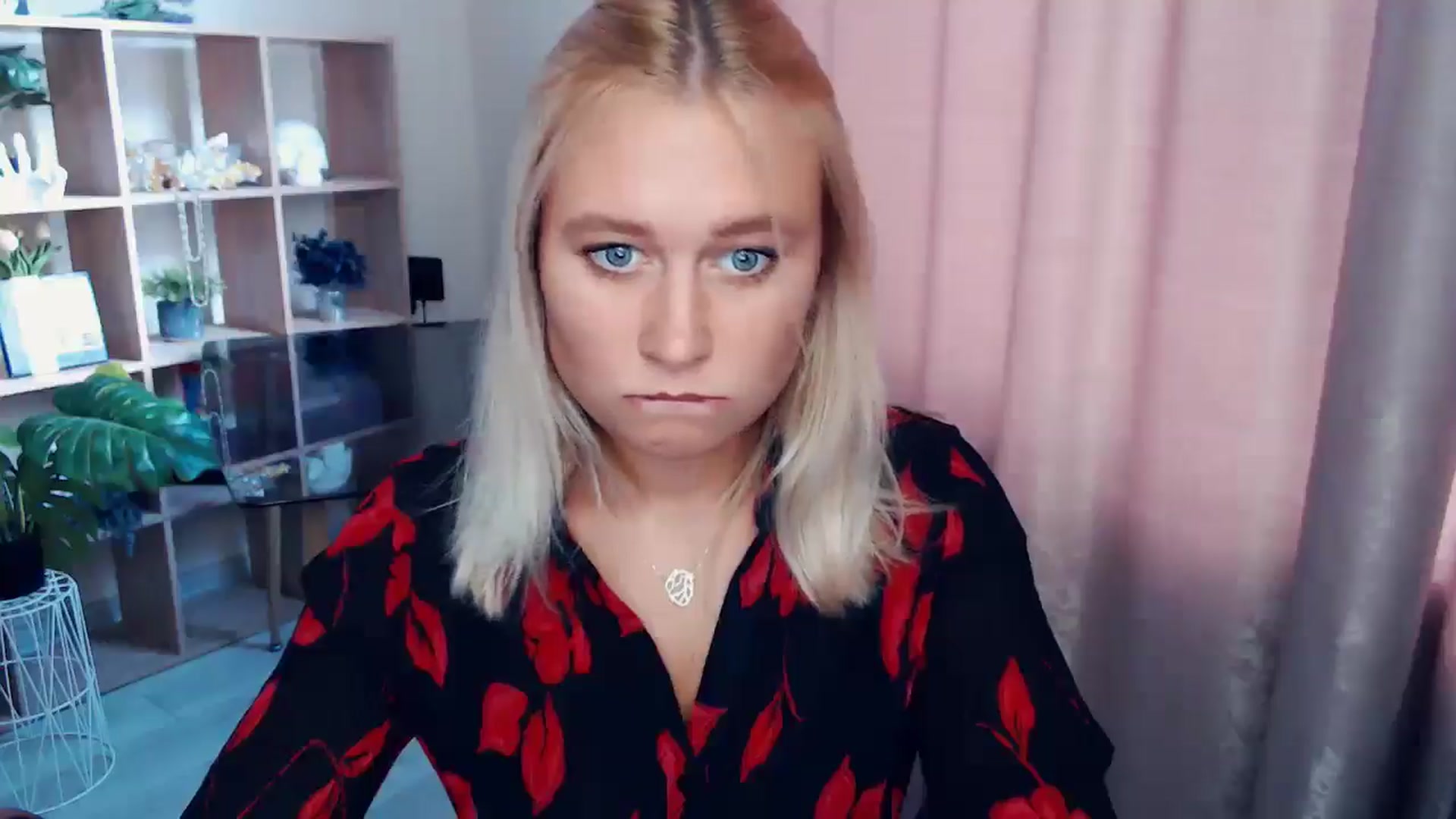 Gallery image thumbnail from Kukla_kolduna's myfreecams stream on, 10/11/2025, 11:43 image 5 of 20