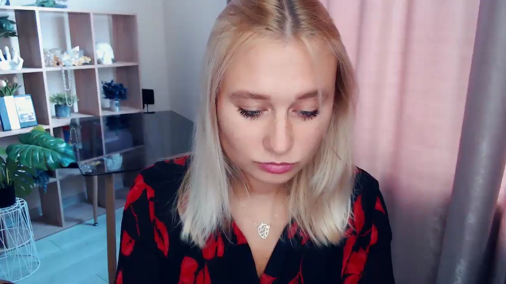Gallery image thumbnail from Kukla_kolduna's myfreecams stream on, 10/11/2025, 11:43 image 16 of 20