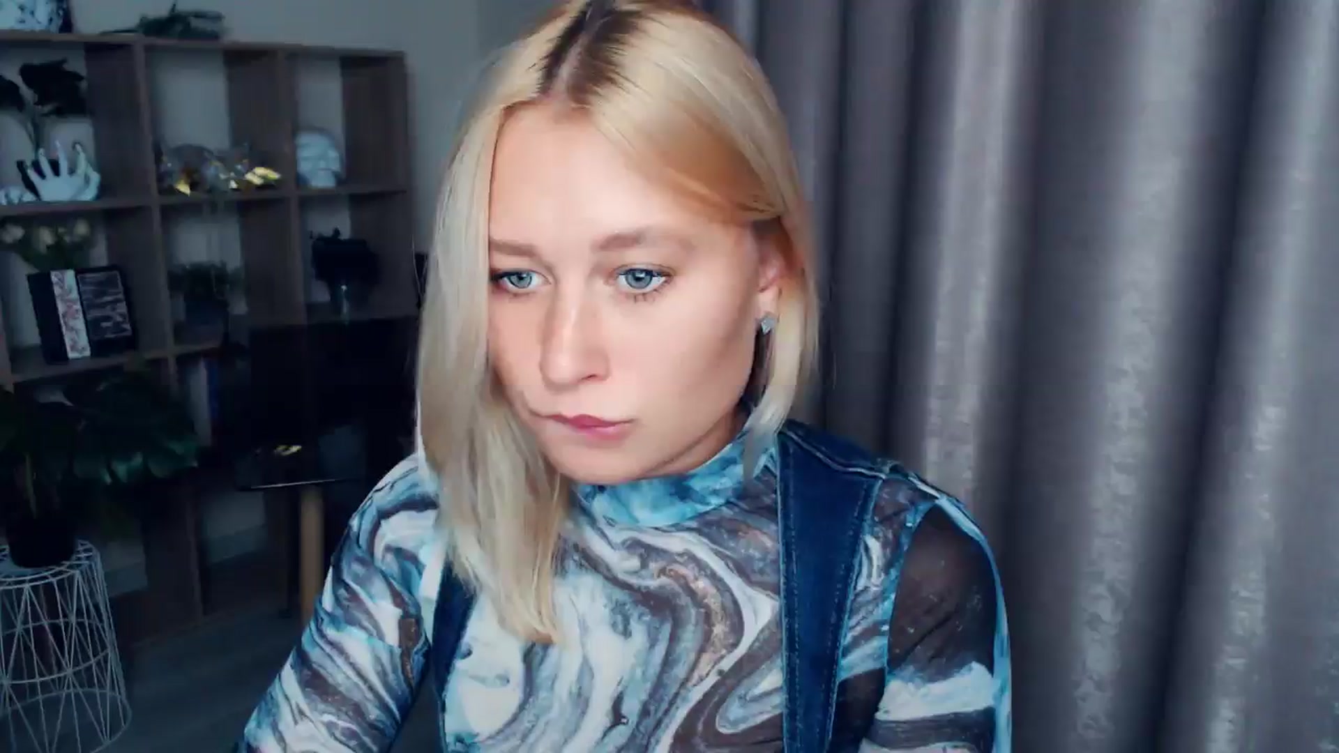 Gallery image thumbnail from Kukla_kolduna's myfreecams stream on, 10/12/2025, 18:00 image 8 of 20