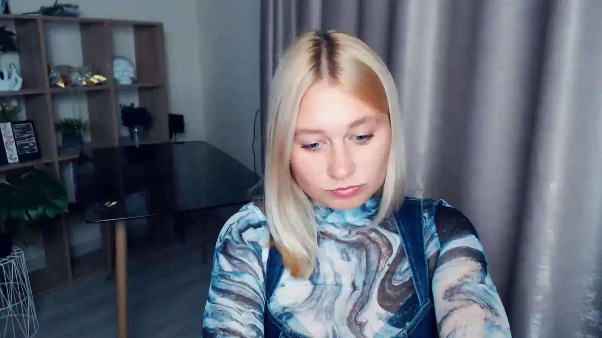 Gallery image thumbnail from Kukla_kolduna's myfreecams stream on, 10/12/2025, 18:00 image 13 of 20