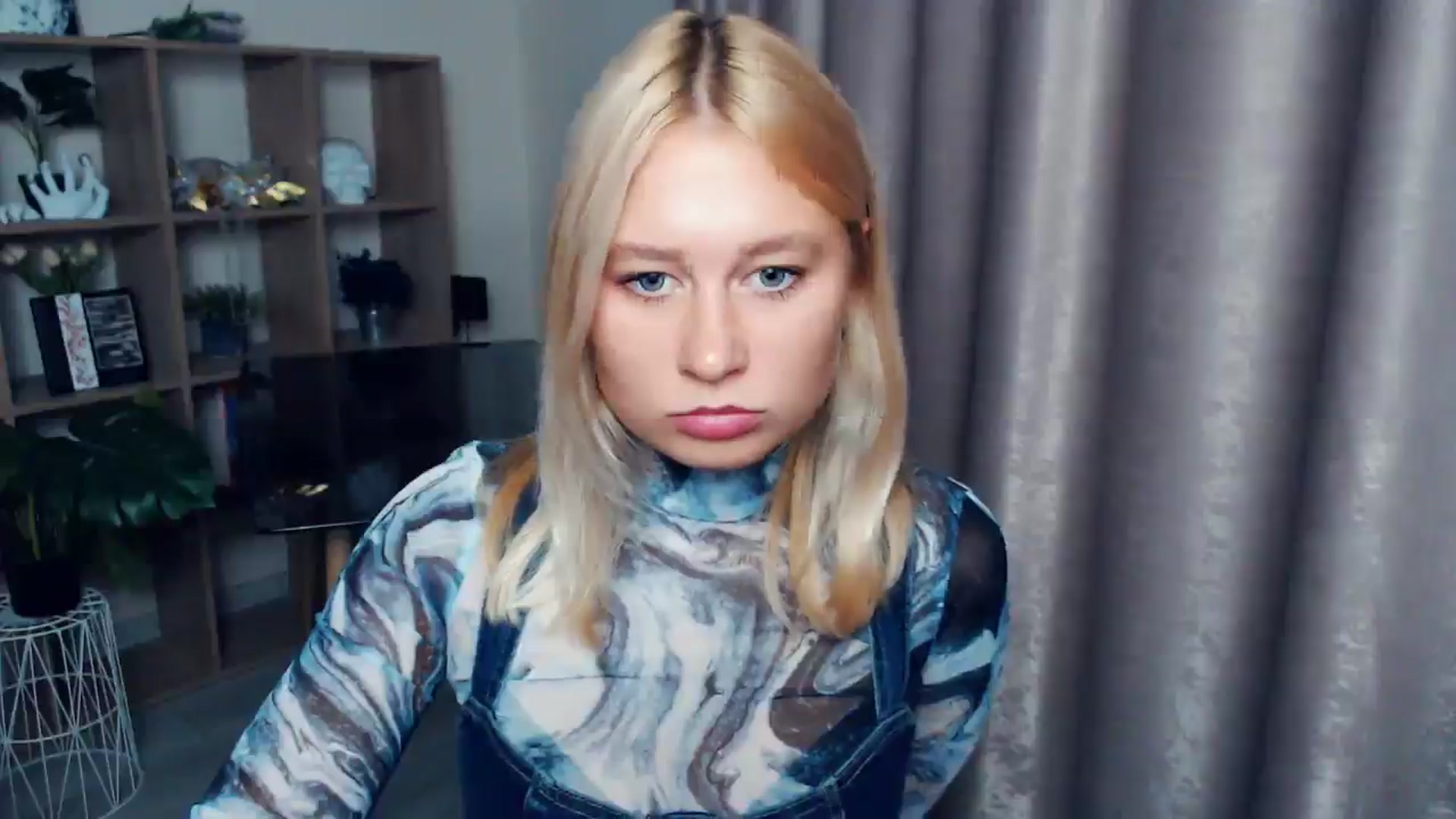 Gallery image thumbnail from Kukla_kolduna's myfreecams stream on, 10/12/2025, 18:00 image 7 of 20