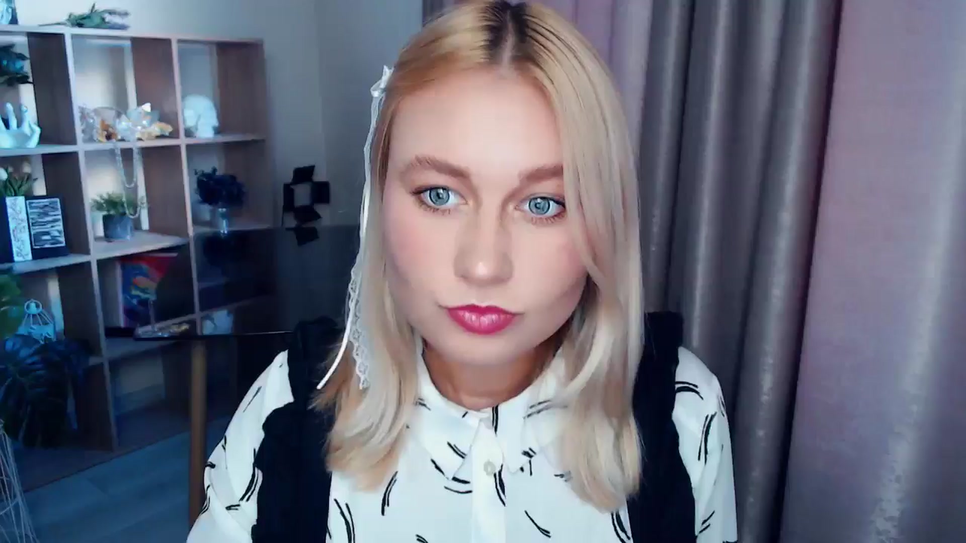 Gallery image thumbnail from Kukla_kolduna's myfreecams stream on, 10/15/2025, 15:05 image 4 of 20