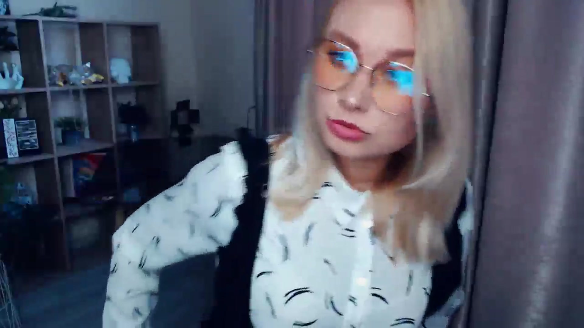 Gallery image thumbnail from Kukla_kolduna's myfreecams stream on, 10/15/2025, 15:05 image 14 of 20