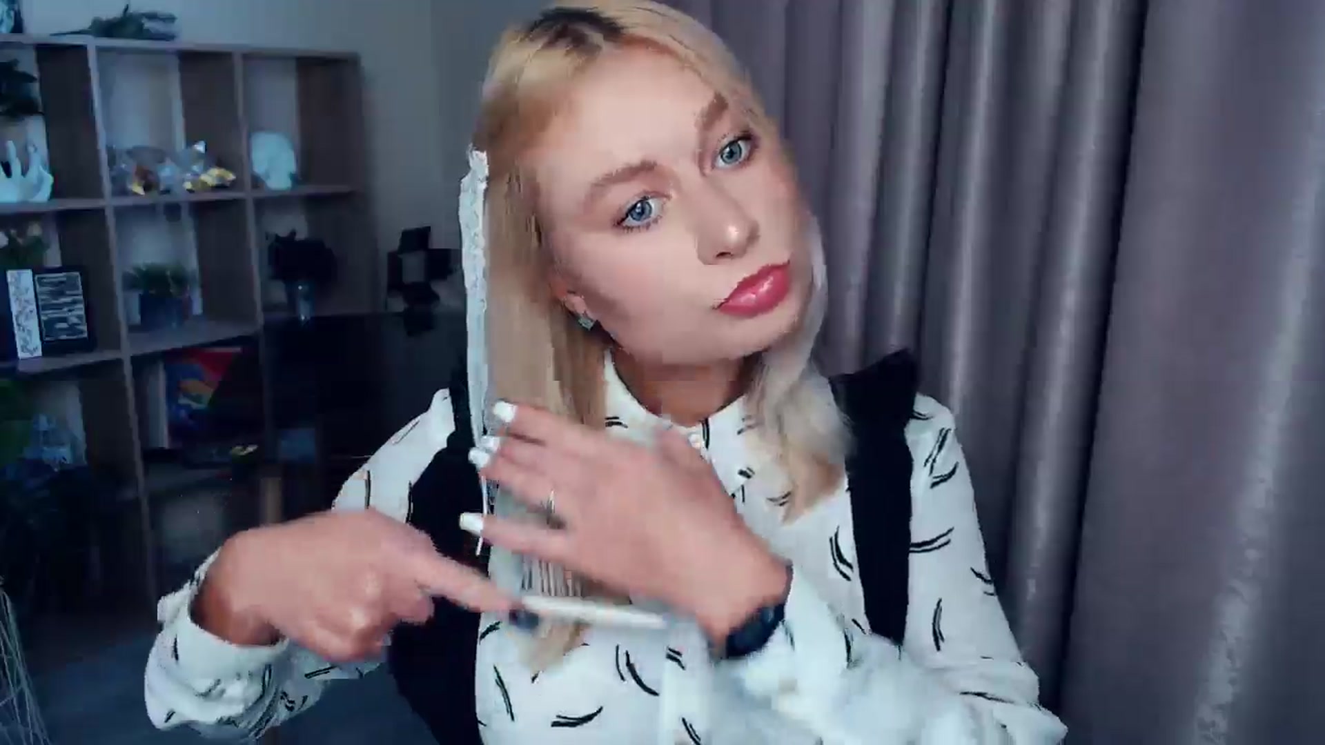 Gallery image thumbnail from Kukla_kolduna's myfreecams stream on, 10/15/2025, 15:05 image 17 of 20