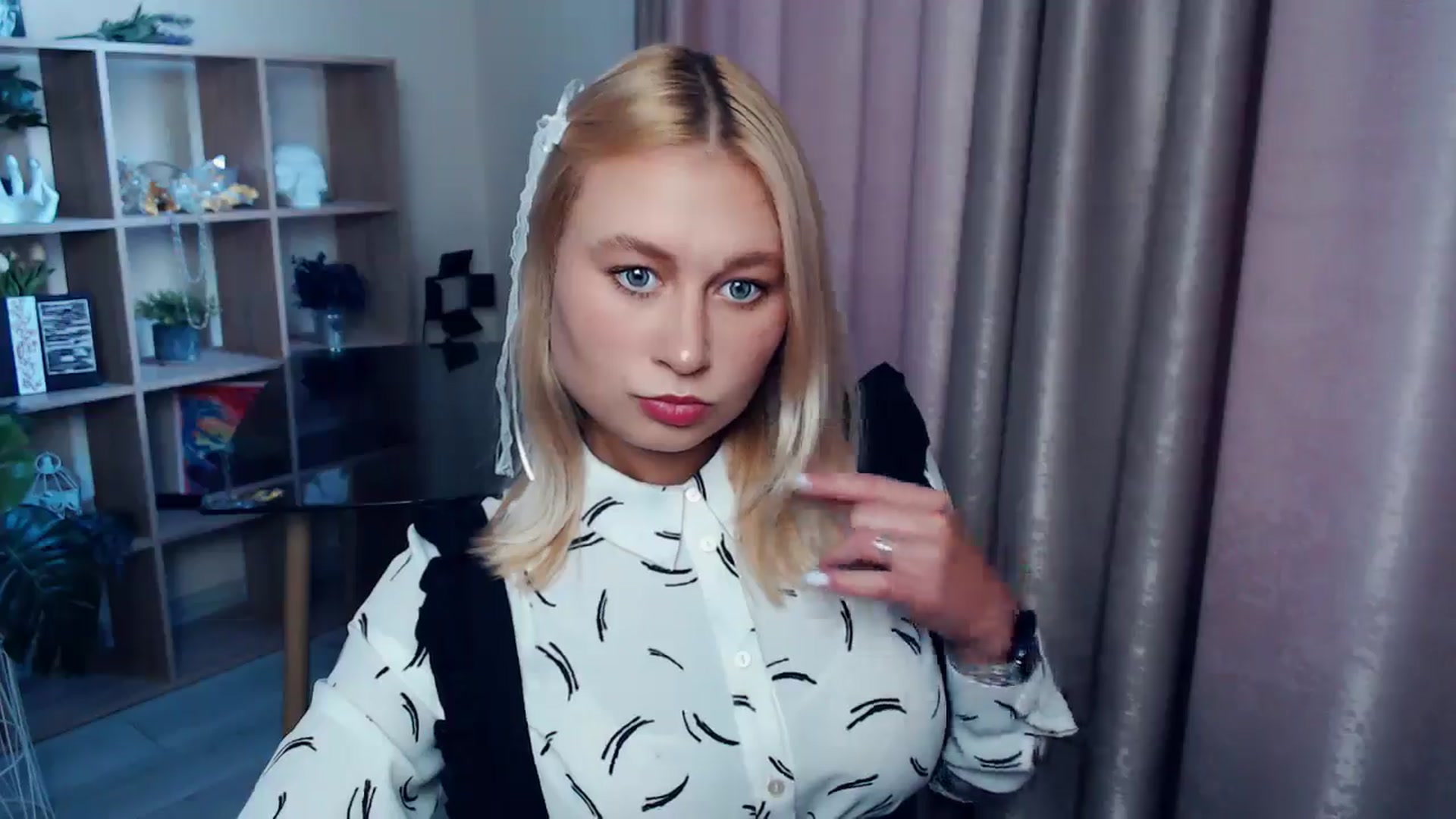 Gallery image thumbnail from Kukla_kolduna's myfreecams stream on, 10/15/2025, 15:05 image 9 of 20
