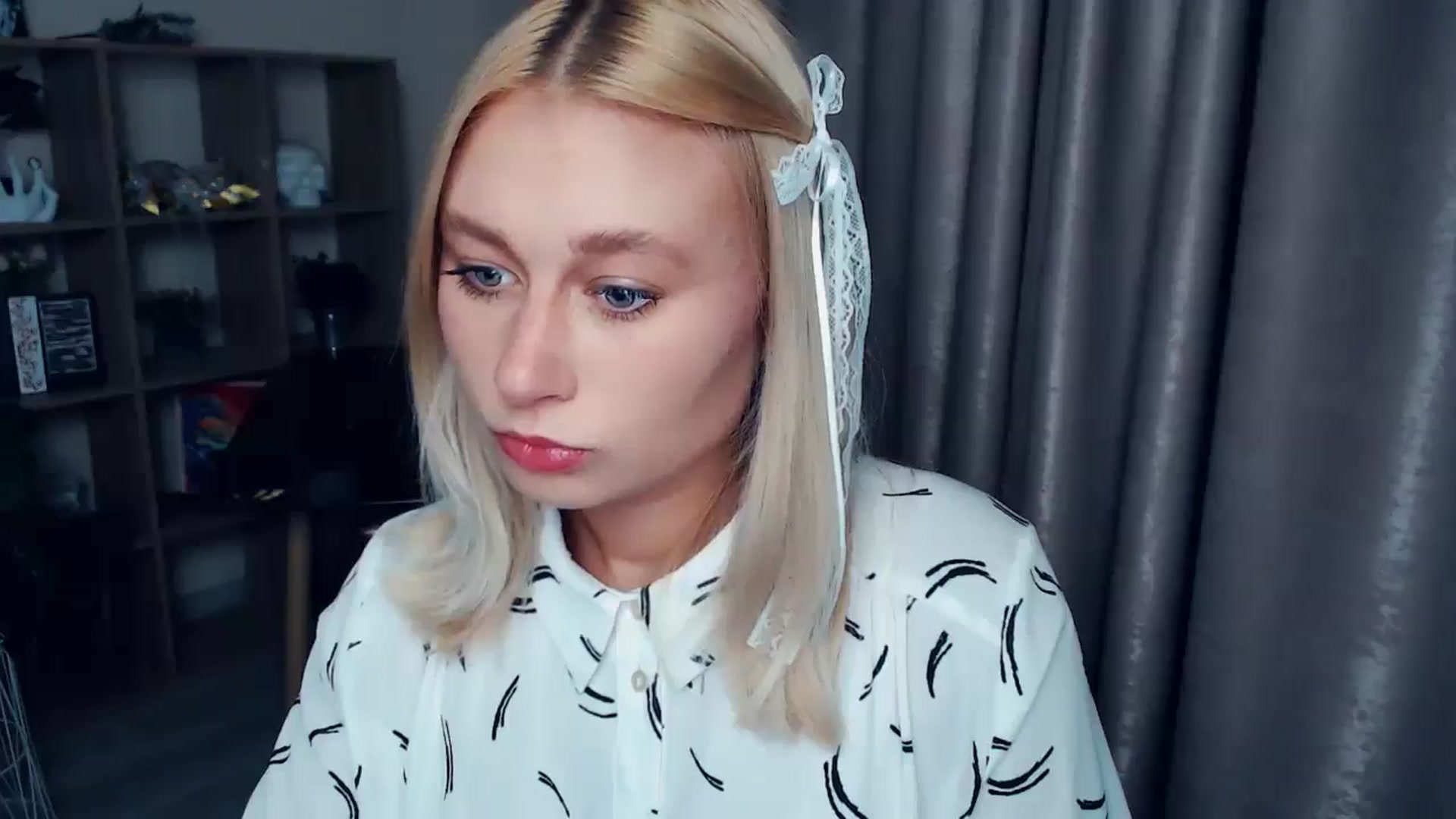 Gallery image thumbnail from Kukla_kolduna's myfreecams stream on, 10/15/2025, 17:04 image 3 of 20
