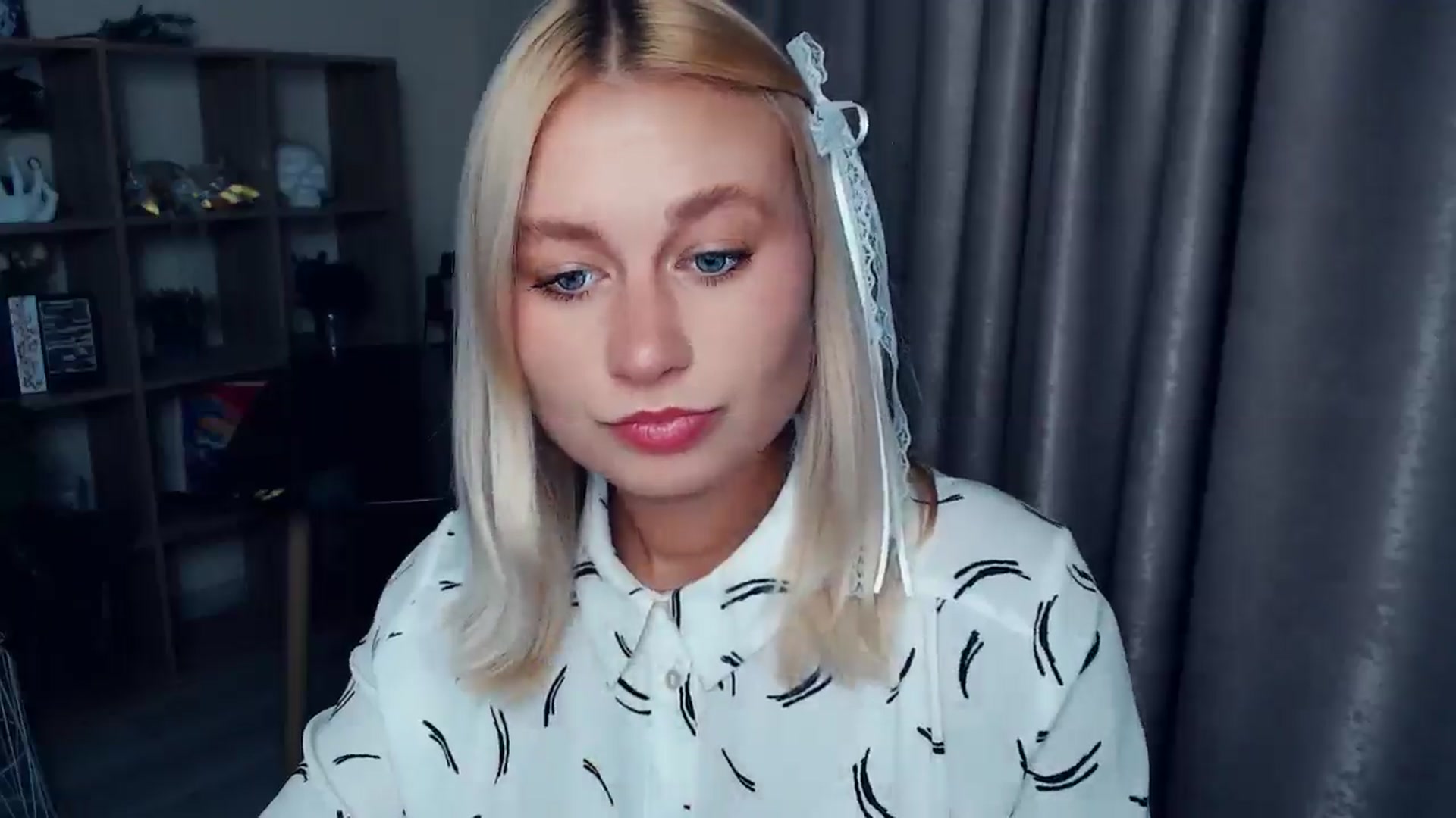 Gallery image thumbnail from Kukla_kolduna's myfreecams stream on, 10/15/2025, 17:04 image 7 of 20