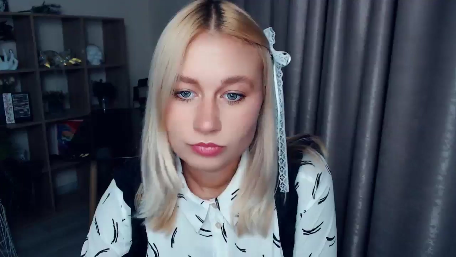 Gallery image thumbnail from Kukla_kolduna's myfreecams stream on, 10/15/2025, 17:04 image 12 of 20