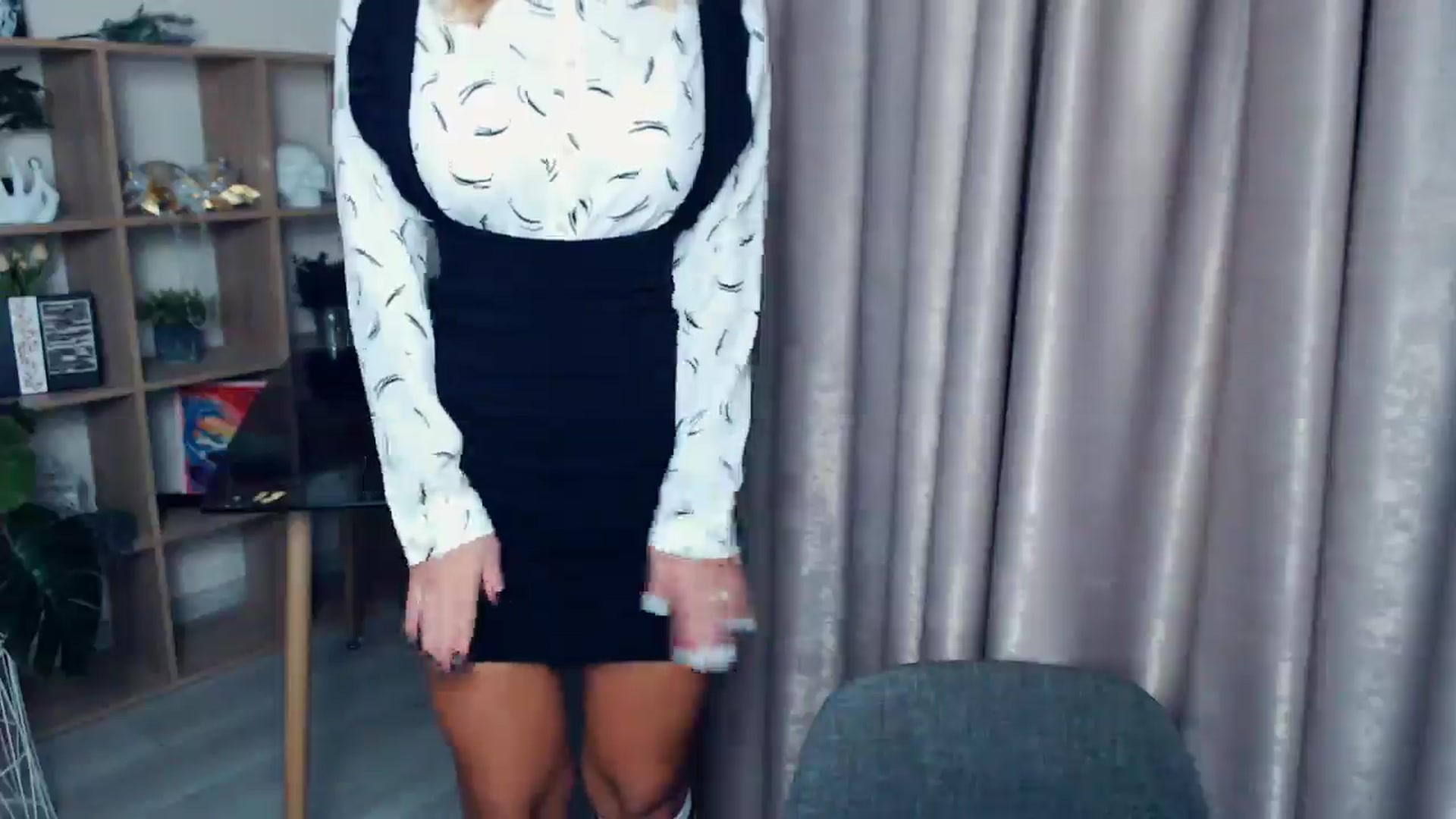 Gallery image thumbnail from Kukla_kolduna's myfreecams stream on, 10/15/2025, 17:04 image 14 of 20
