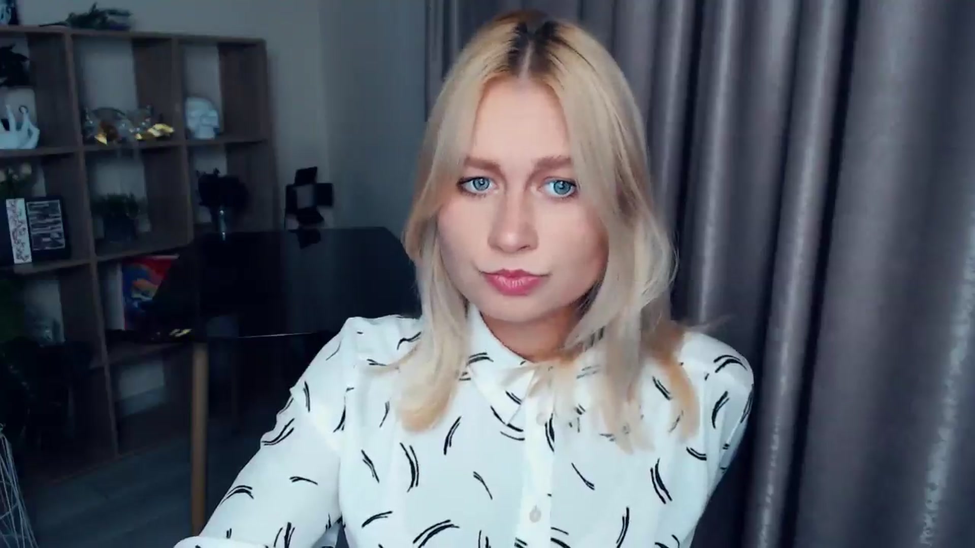 Gallery image thumbnail from Kukla_kolduna's myfreecams stream on, 10/15/2025, 17:38 image 7 of 20