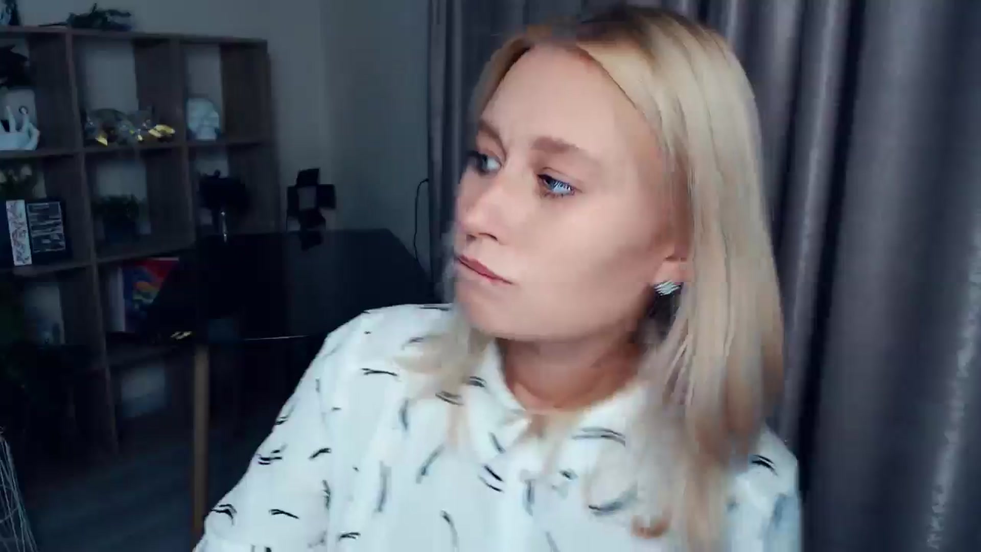 Gallery image thumbnail from Kukla_kolduna's myfreecams stream on, 10/15/2025, 17:38 image 14 of 20