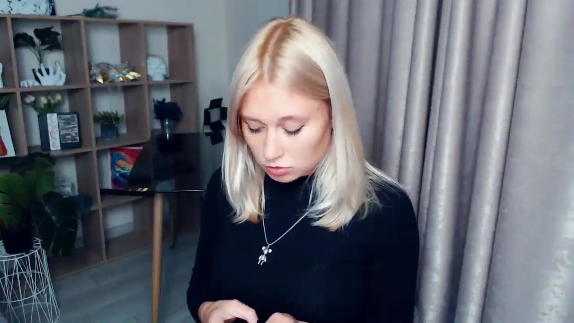 Gallery image thumbnail from Kukla_kolduna's myfreecams stream on, 10/16/2025, 16:23 image 11 of 20