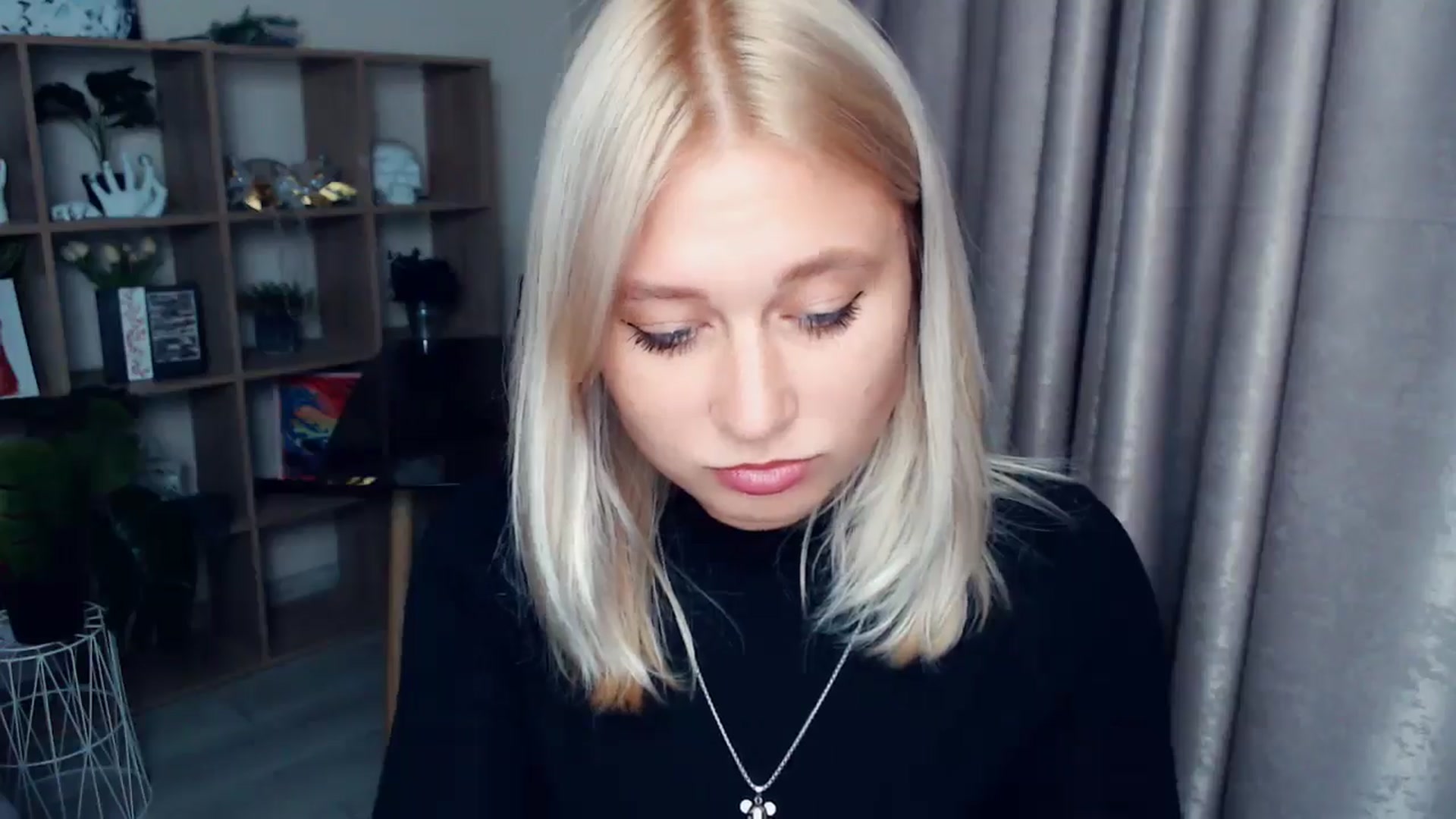 Gallery image thumbnail from Kukla_kolduna's myfreecams stream on, 10/16/2025, 16:23 image 13 of 20