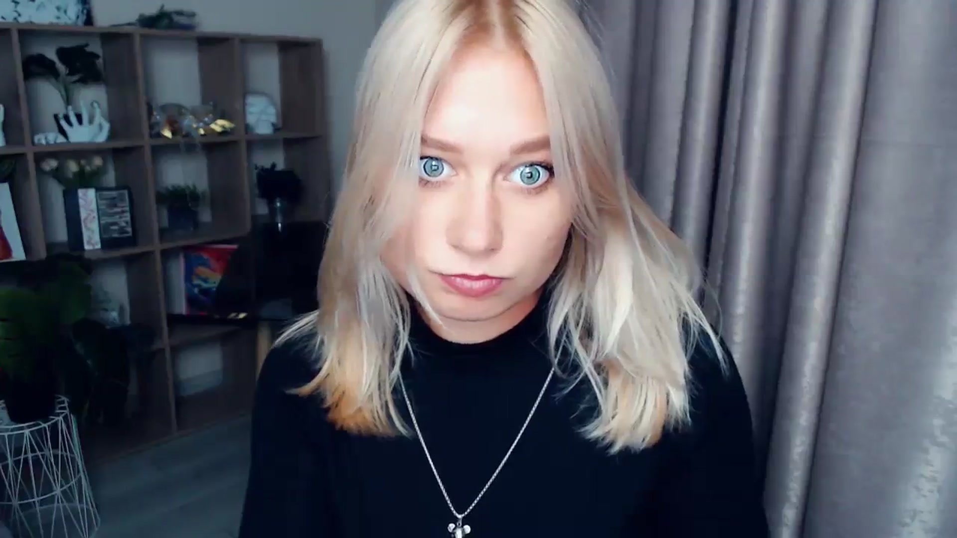 Gallery image thumbnail from Kukla_kolduna's myfreecams stream on, 10/16/2025, 16:23 image 10 of 20