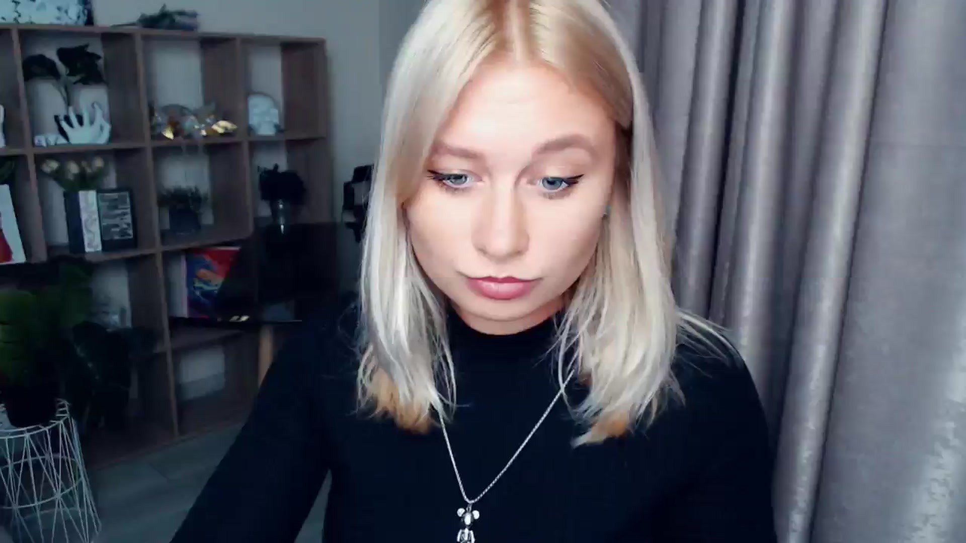 Gallery image thumbnail from Kukla_kolduna's myfreecams stream on, 10/16/2025, 16:23 image 12 of 20