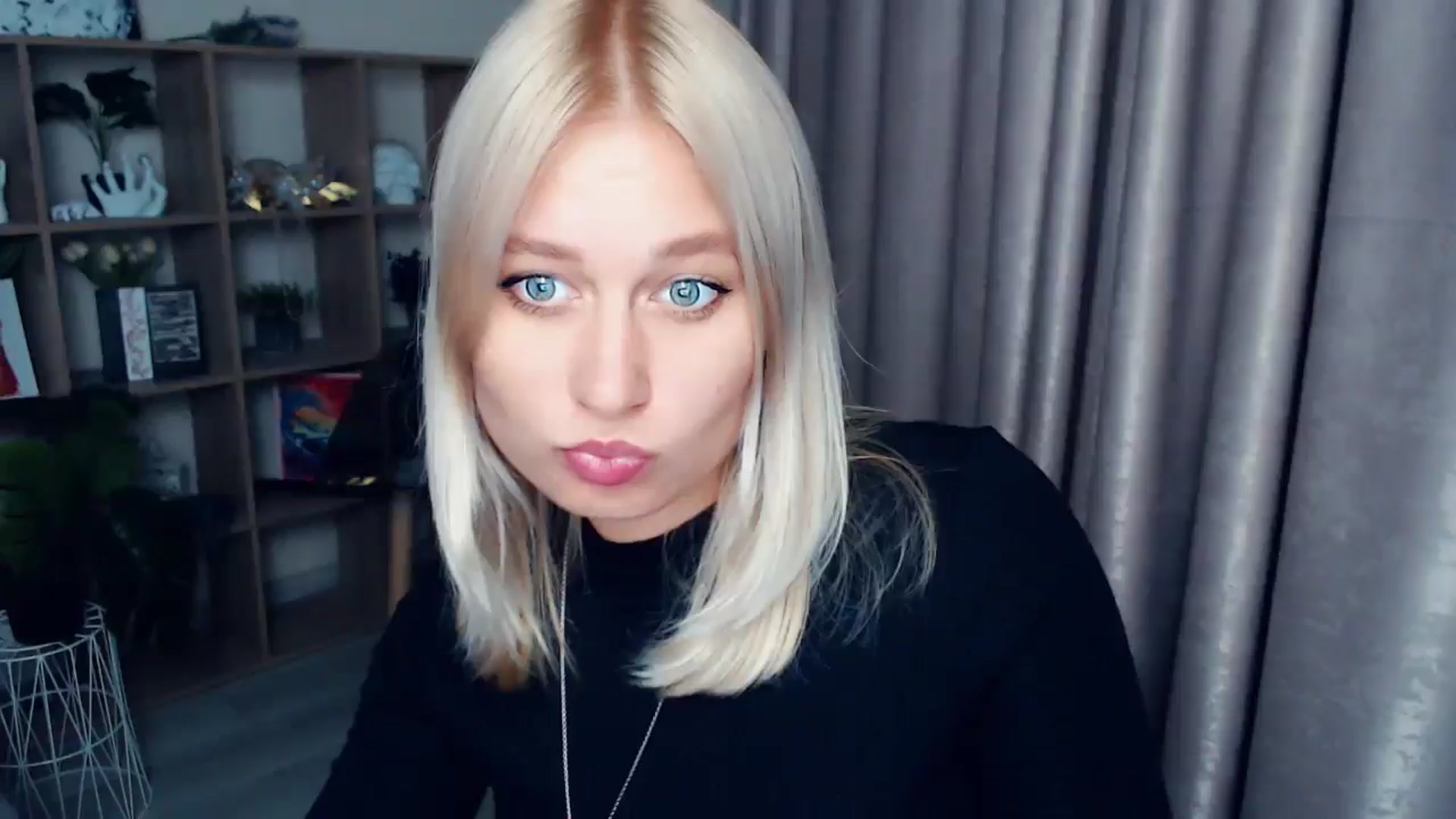Gallery image thumbnail from Kukla_kolduna's myfreecams stream on, 10/16/2025, 18:06 image 2 of 20