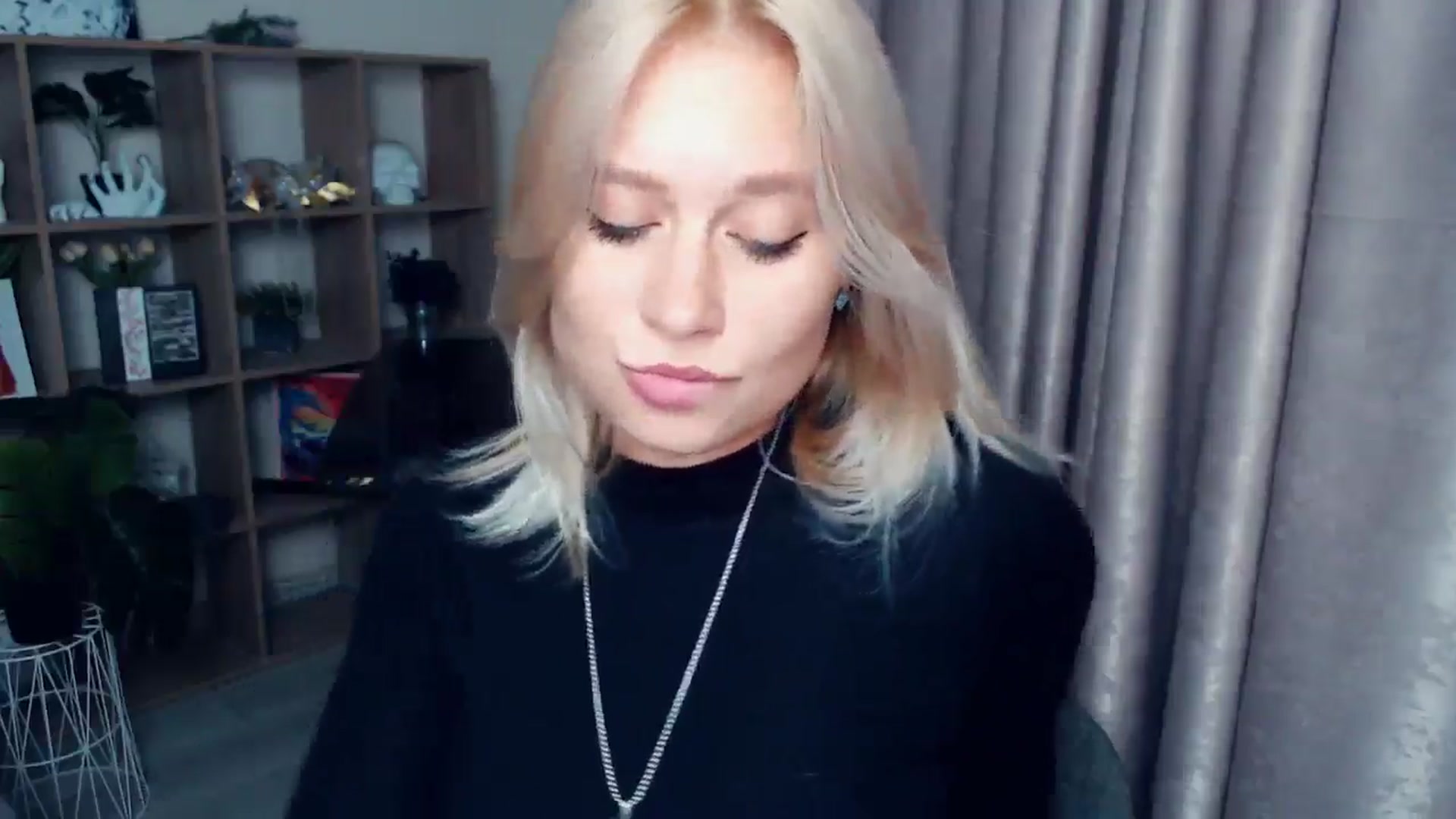 Gallery image thumbnail from Kukla_kolduna's myfreecams stream on, 10/16/2025, 18:06 image 8 of 20