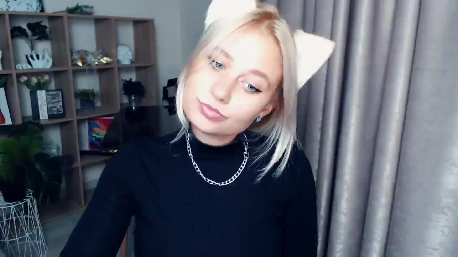 Gallery image thumbnail from Kukla_kolduna's myfreecams stream on, 10/16/2025, 18:06 image 15 of 20