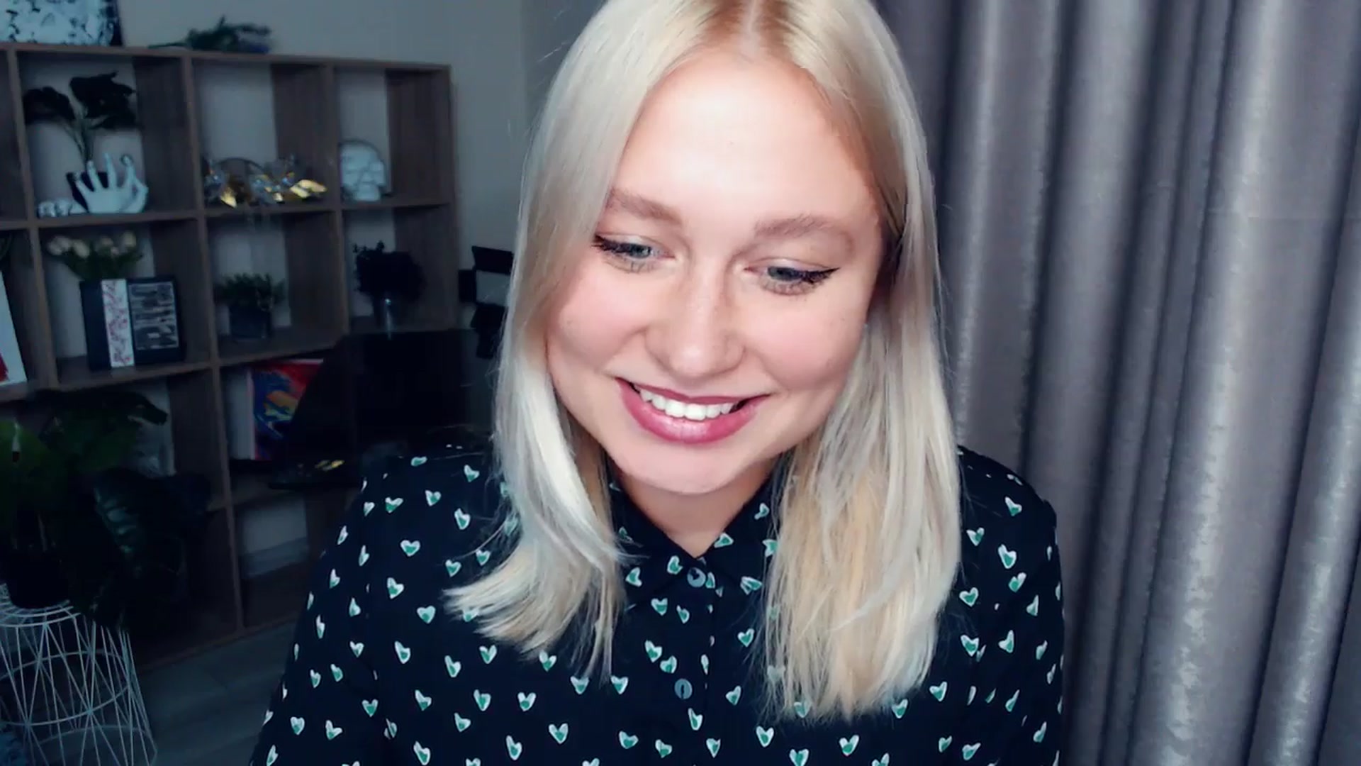 Gallery image thumbnail from Kukla_kolduna's myfreecams stream on, 10/17/2025, 16:35 image 6 of 20