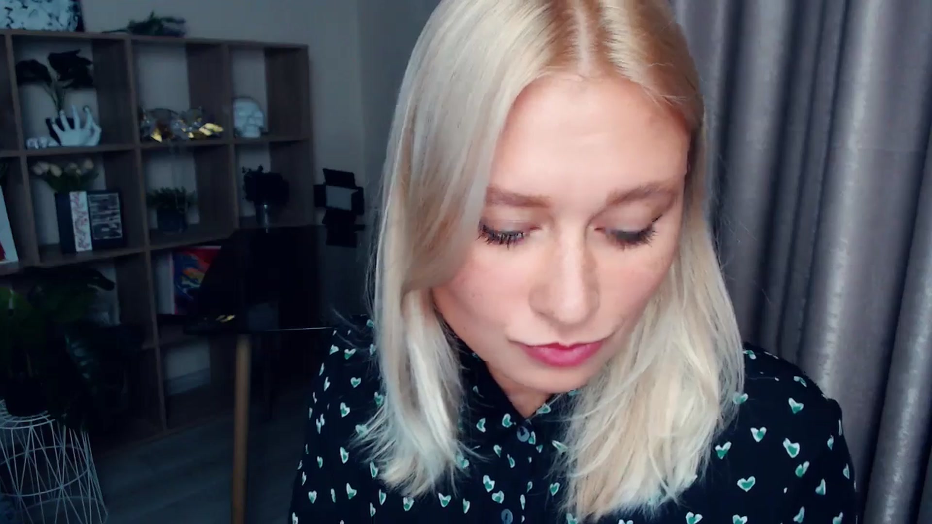 Gallery image thumbnail from Kukla_kolduna's myfreecams stream on, 10/17/2025, 16:35 image 8 of 20