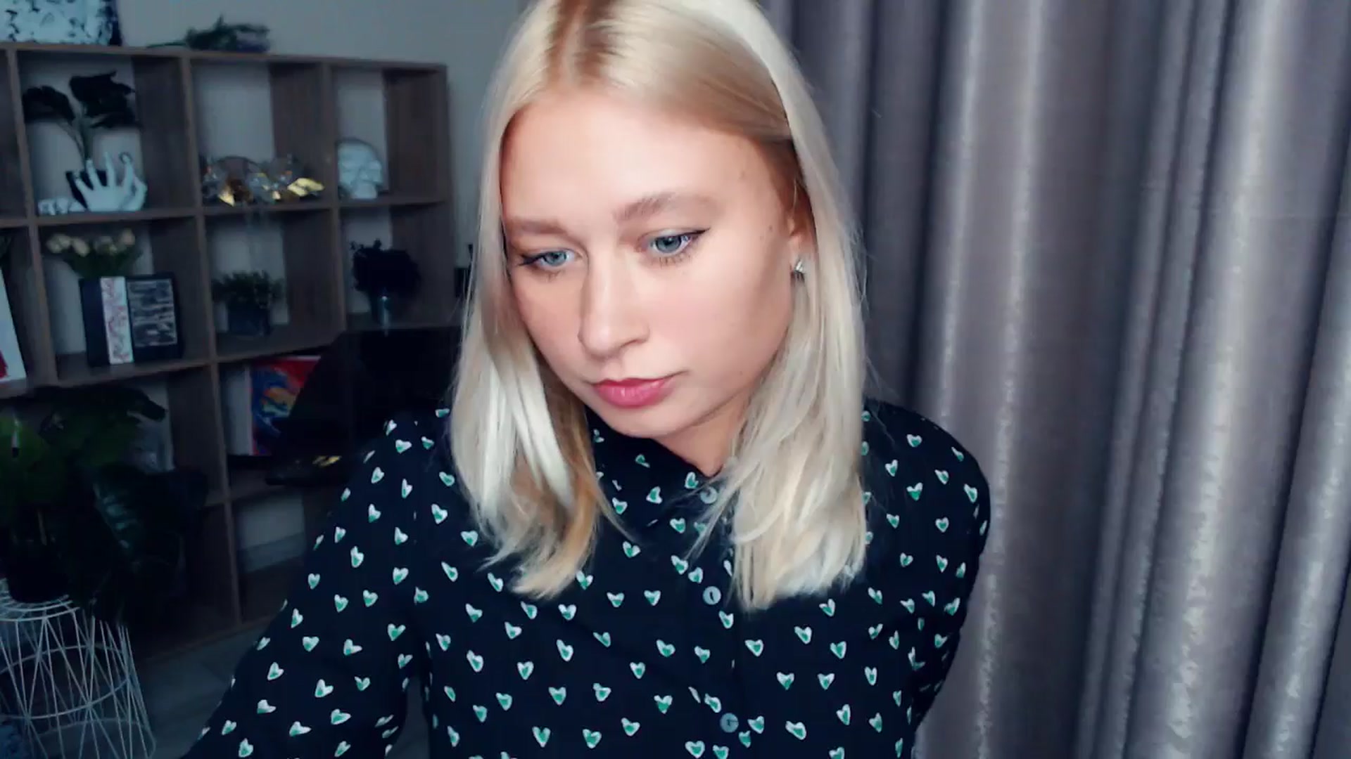 Gallery image thumbnail from Kukla_kolduna's myfreecams stream on, 10/17/2025, 16:35 image 9 of 20