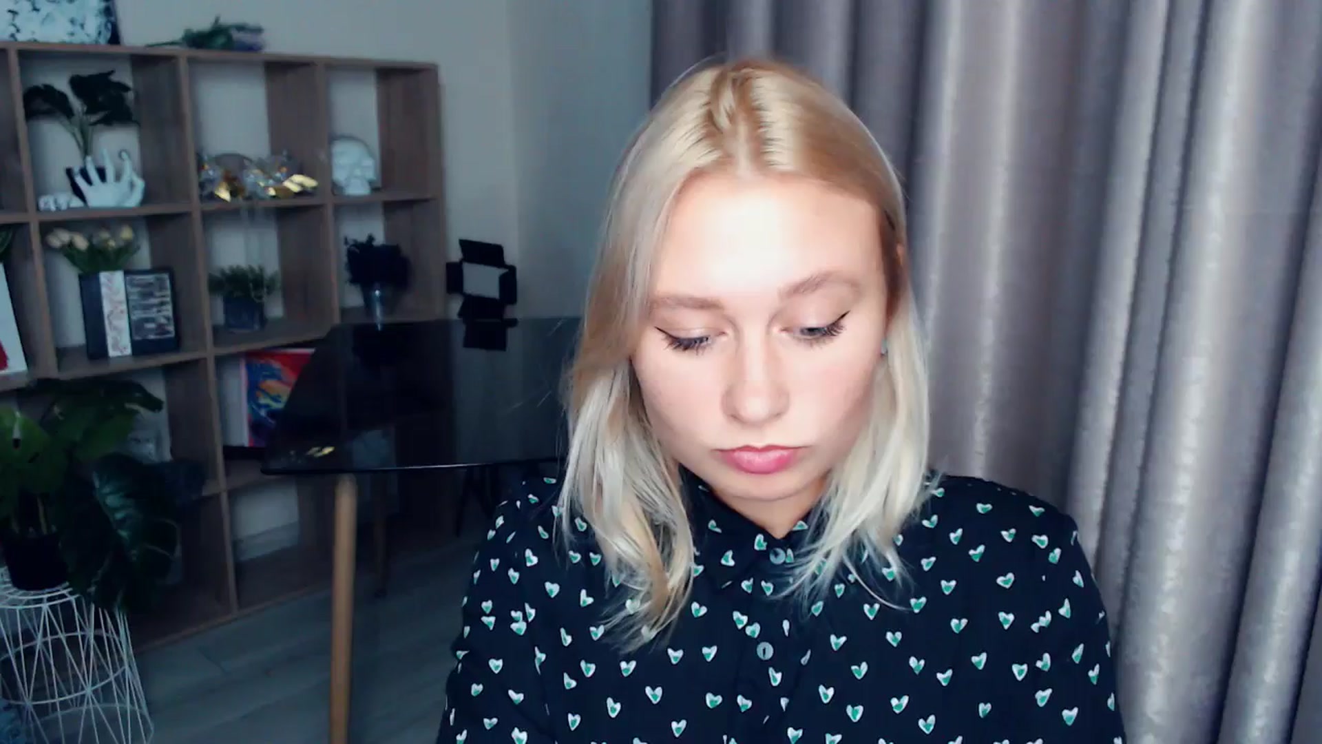 Gallery image thumbnail from Kukla_kolduna's myfreecams stream on, 10/17/2025, 16:35 image 18 of 20