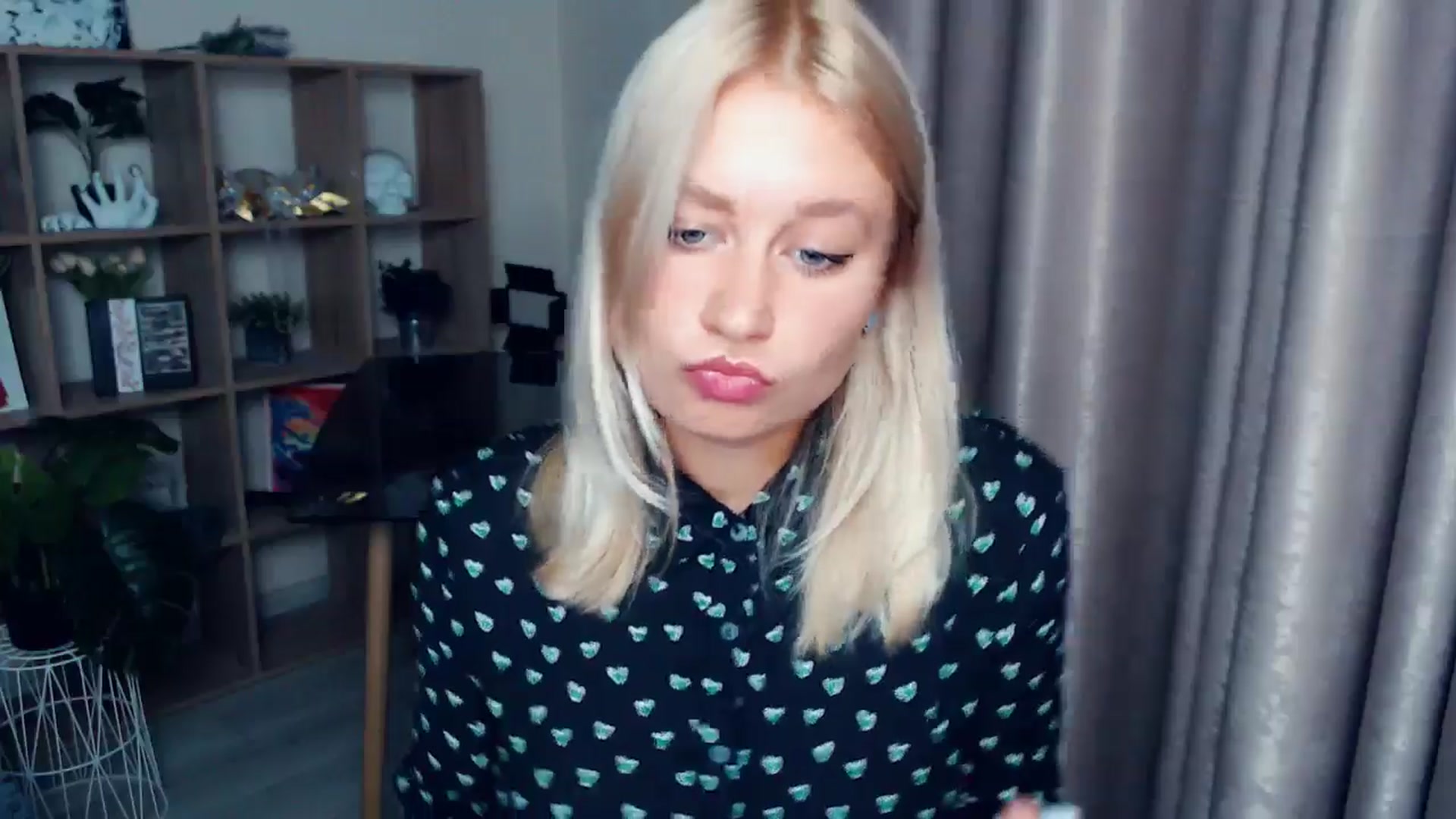 Gallery image thumbnail from Kukla_kolduna's myfreecams stream on, 10/17/2025, 16:35 image 16 of 20