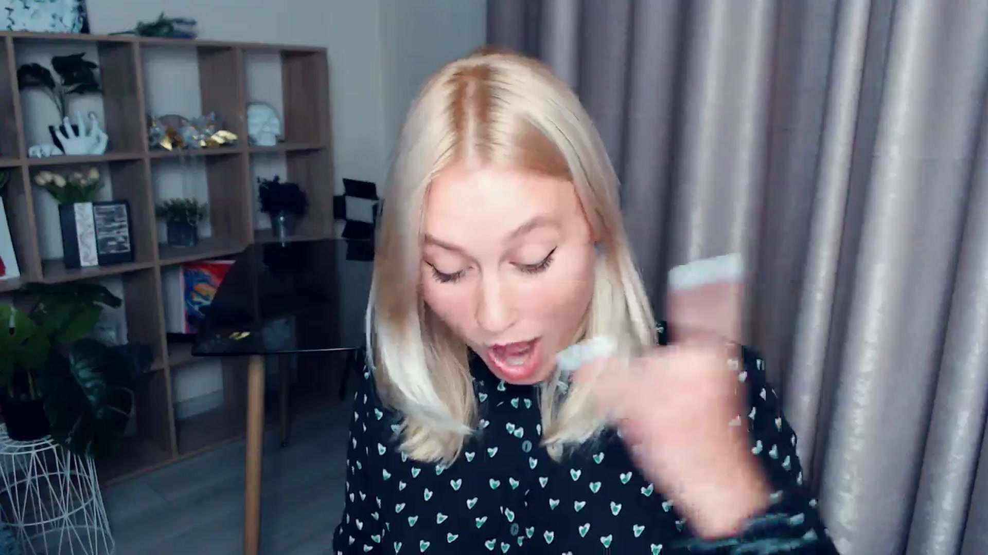 Gallery image thumbnail from Kukla_kolduna's myfreecams stream on, 10/17/2025, 16:35 image 2 of 20