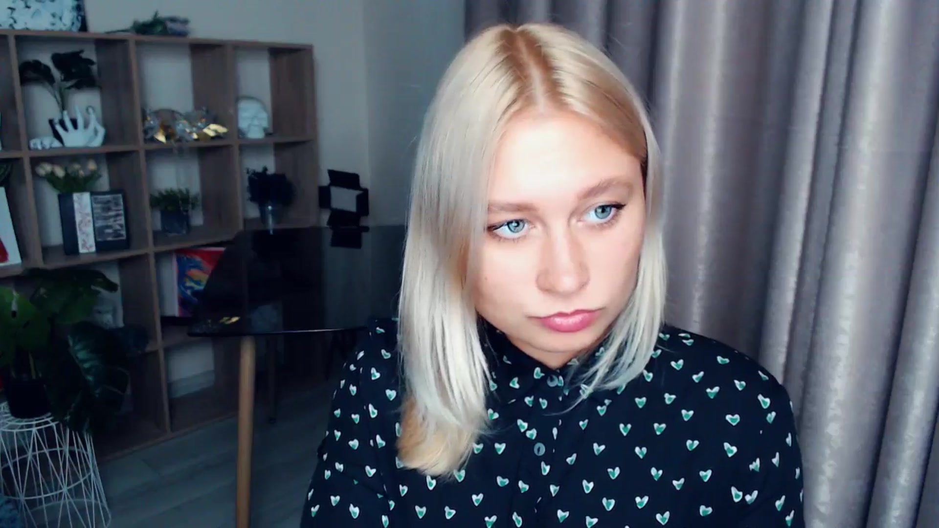 Gallery image thumbnail from Kukla_kolduna's myfreecams stream on, 10/17/2025, 17:32 image 11 of 20