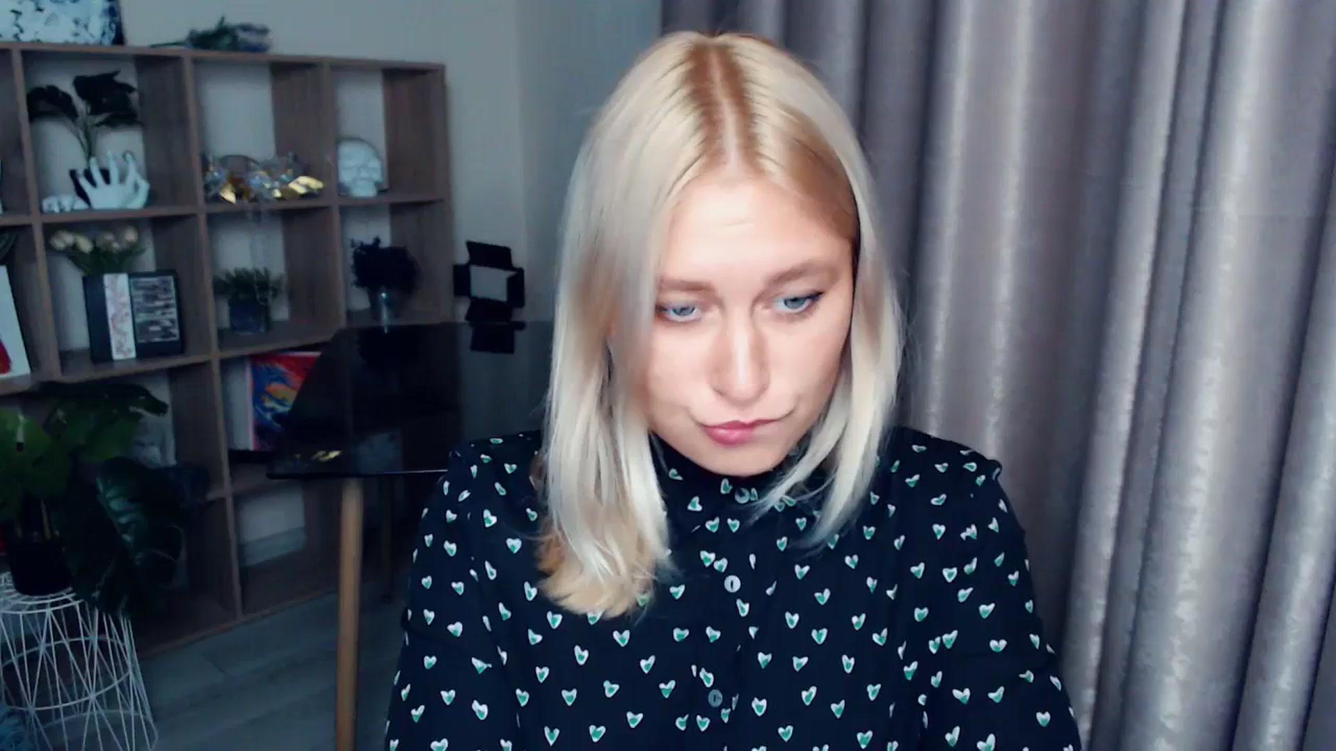 Gallery image thumbnail from Kukla_kolduna's myfreecams stream on, 10/17/2025, 17:32 image 18 of 20