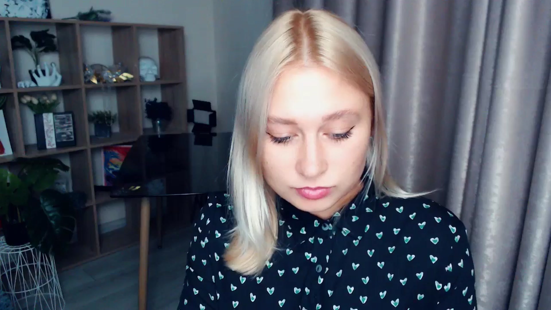 Gallery image thumbnail from Kukla_kolduna's myfreecams stream on, 10/17/2025, 17:32 image 10 of 20
