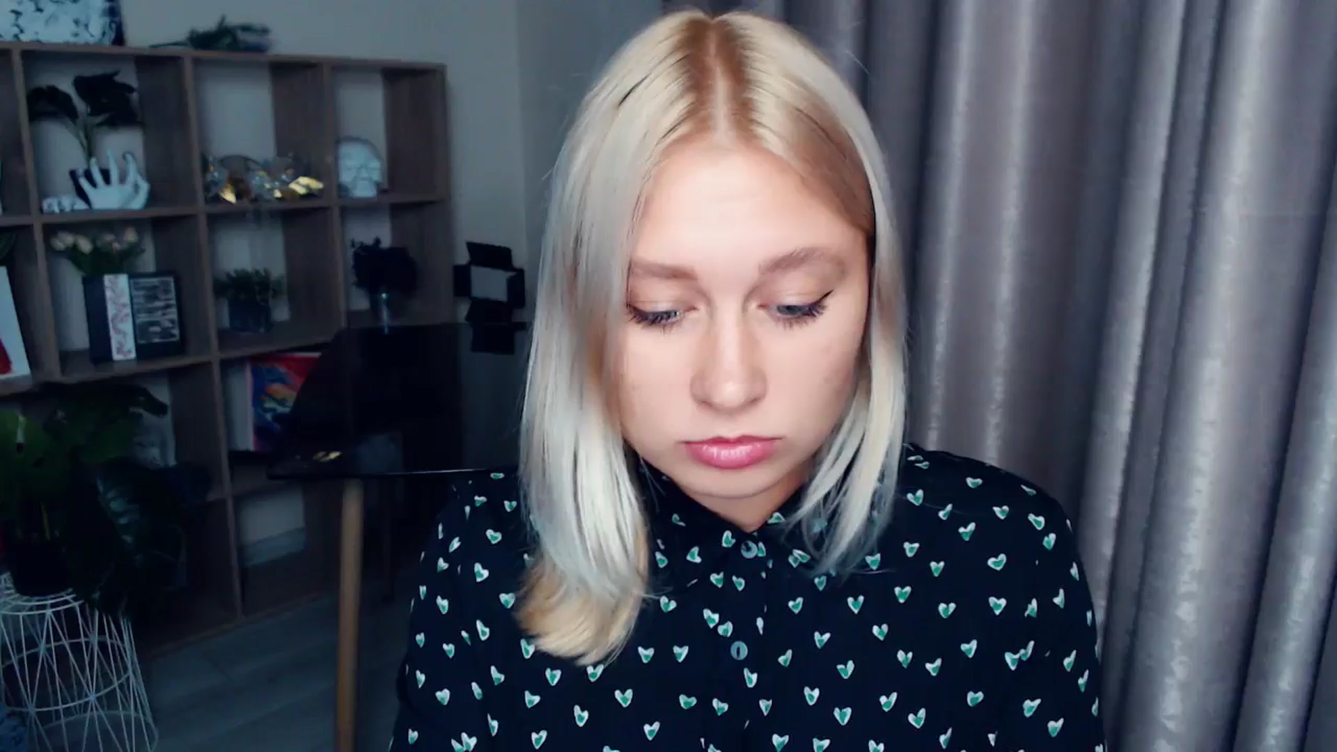 Gallery image thumbnail from Kukla_kolduna's myfreecams stream on, 10/17/2025, 17:32 image 15 of 20