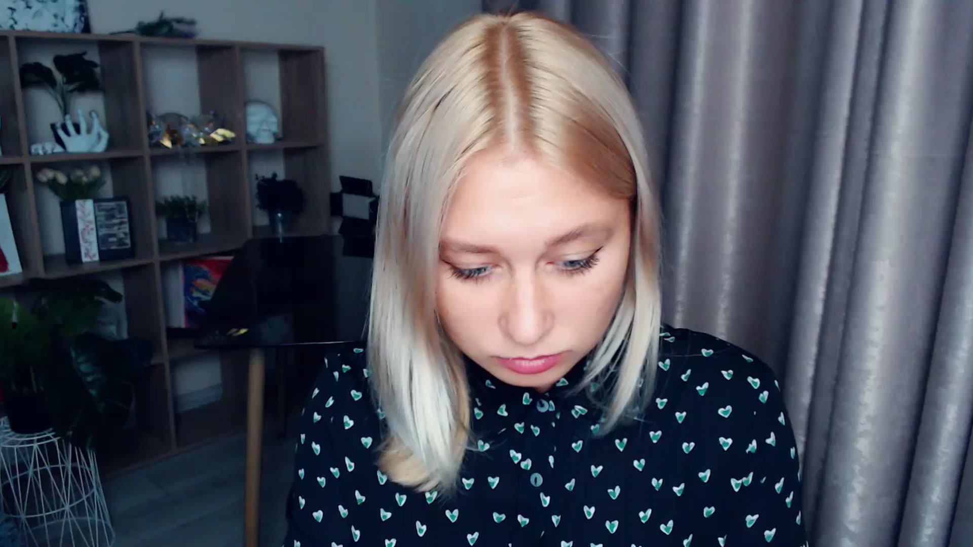 Gallery image thumbnail from Kukla_kolduna's myfreecams stream on, 10/17/2025, 17:32 image 14 of 20