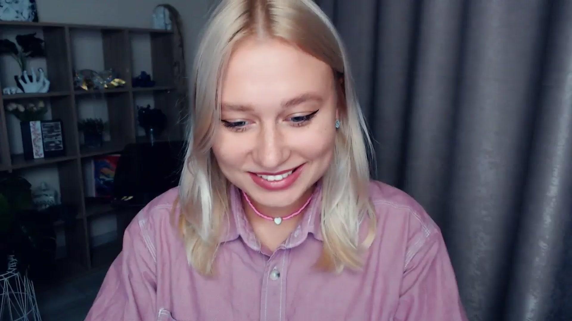 Gallery image thumbnail from Kukla_kolduna's myfreecams stream on, 10/18/2025, 15:33 image 17 of 20