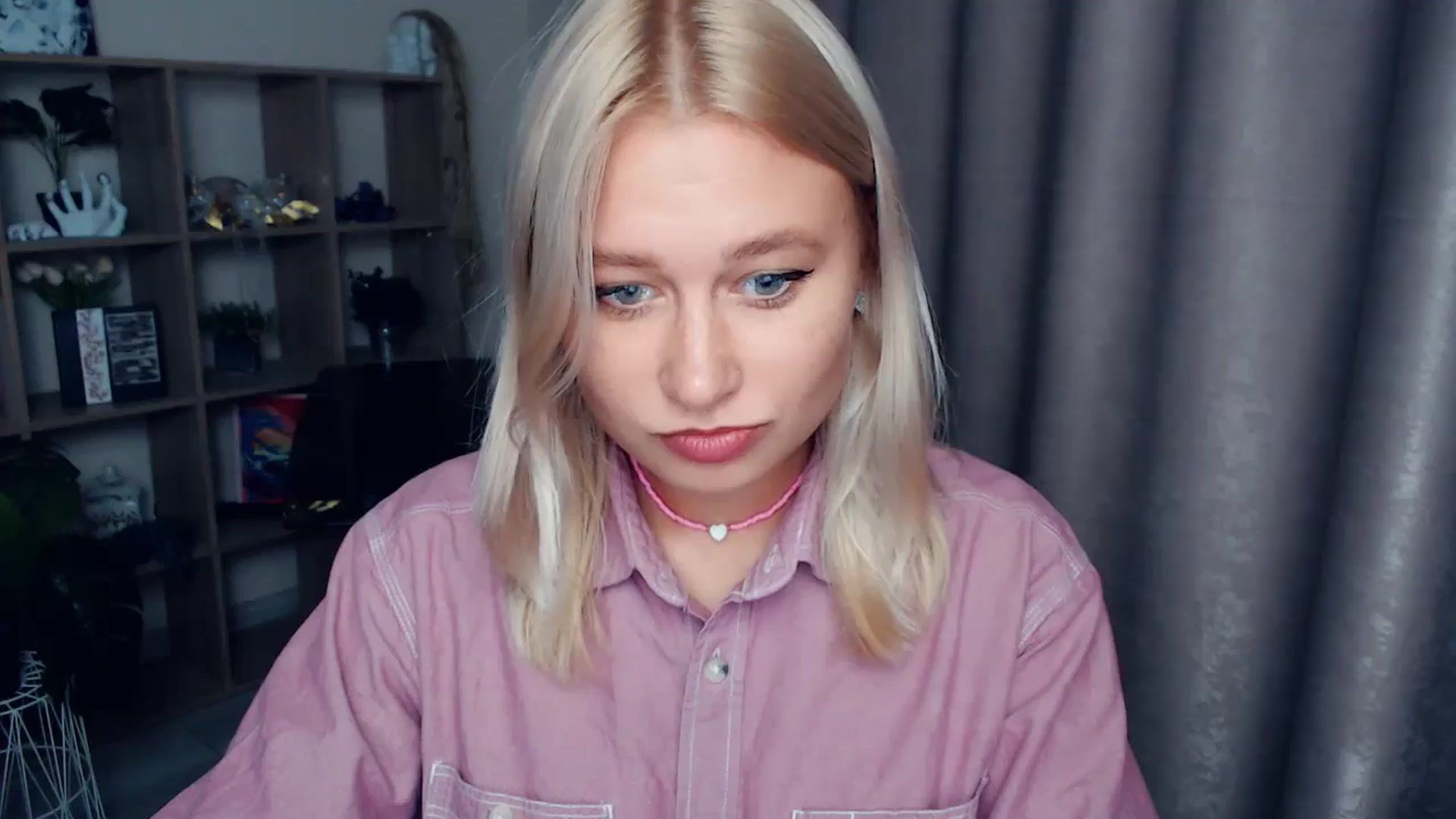 Gallery image thumbnail from Kukla_kolduna's myfreecams stream on, 10/18/2025, 15:33 image 16 of 20