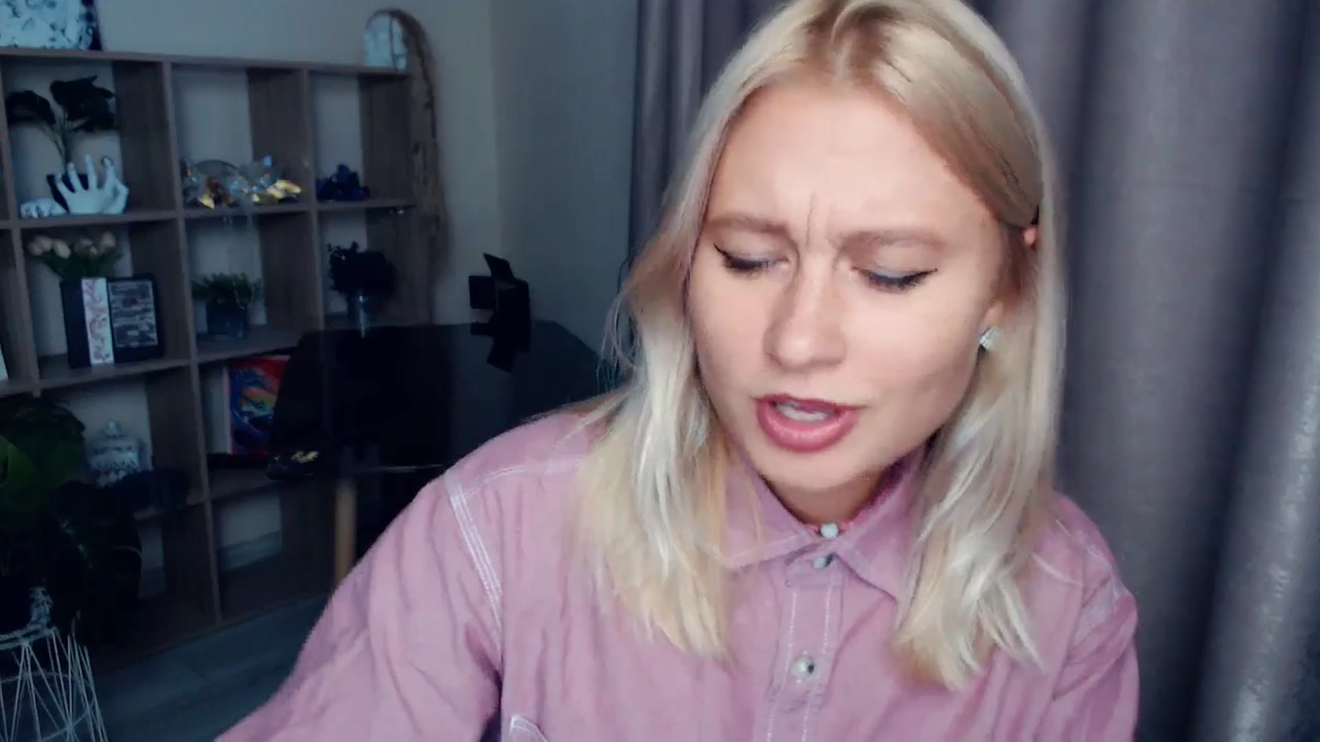 Gallery image thumbnail from Kukla_kolduna's myfreecams stream on, 10/18/2025, 15:33 image 8 of 20