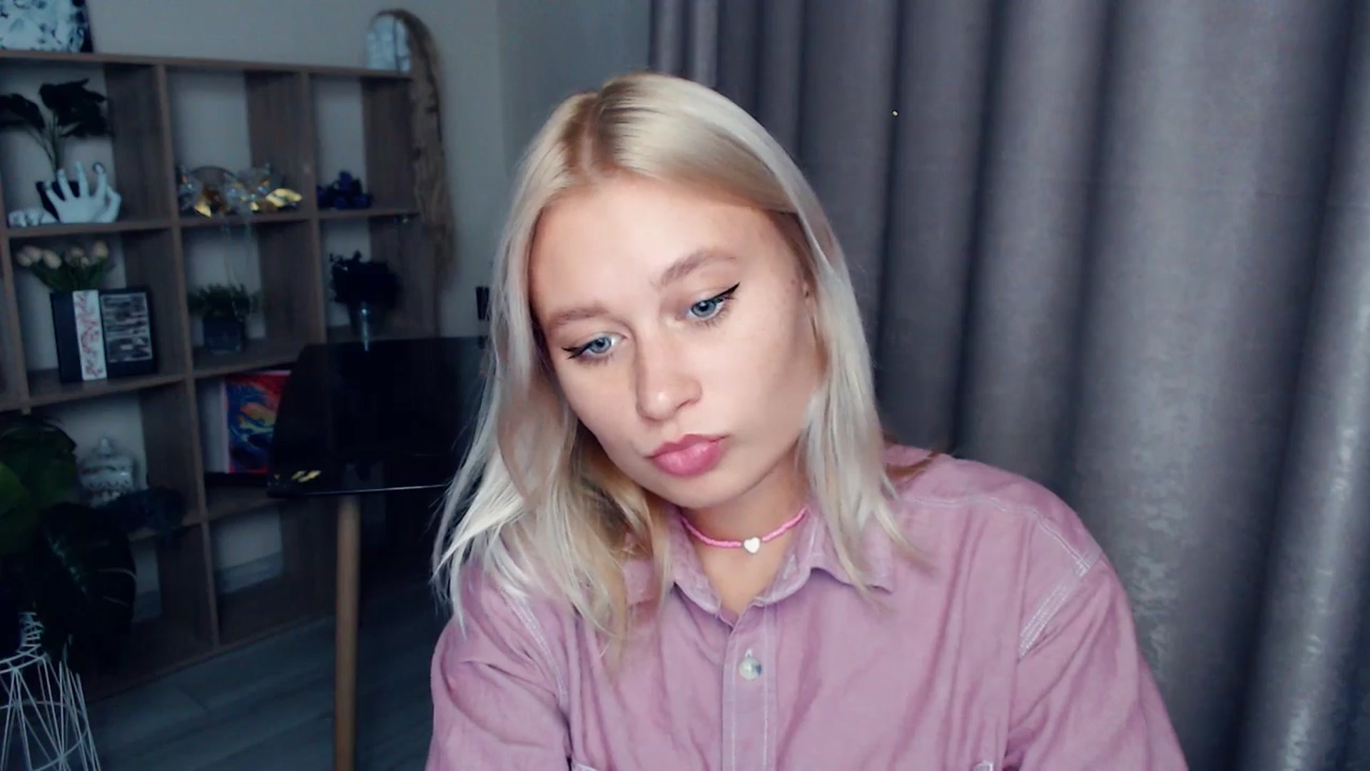 Gallery image thumbnail from Kukla_kolduna's myfreecams stream on, 10/18/2025, 16:57 image 9 of 20