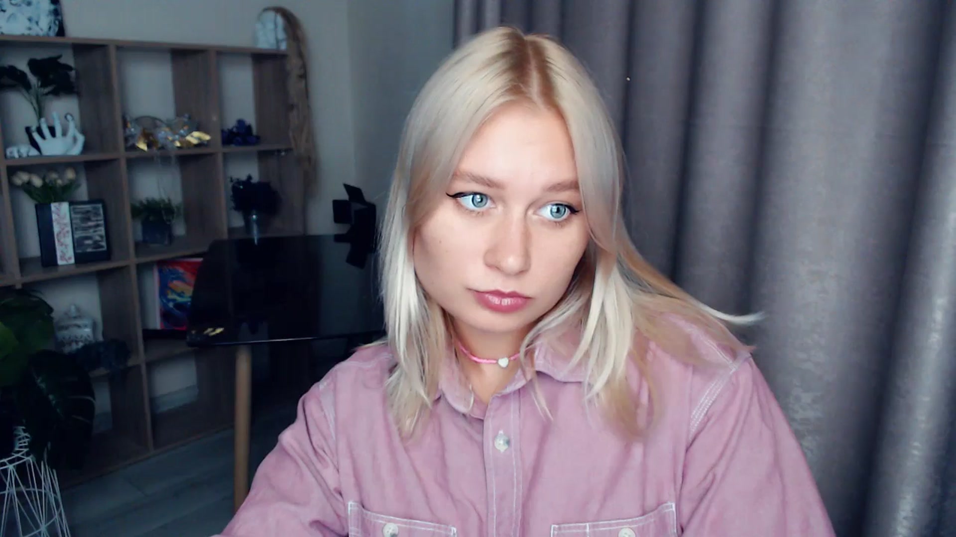Gallery image thumbnail from Kukla_kolduna's myfreecams stream on, 10/18/2025, 16:57 image 14 of 20